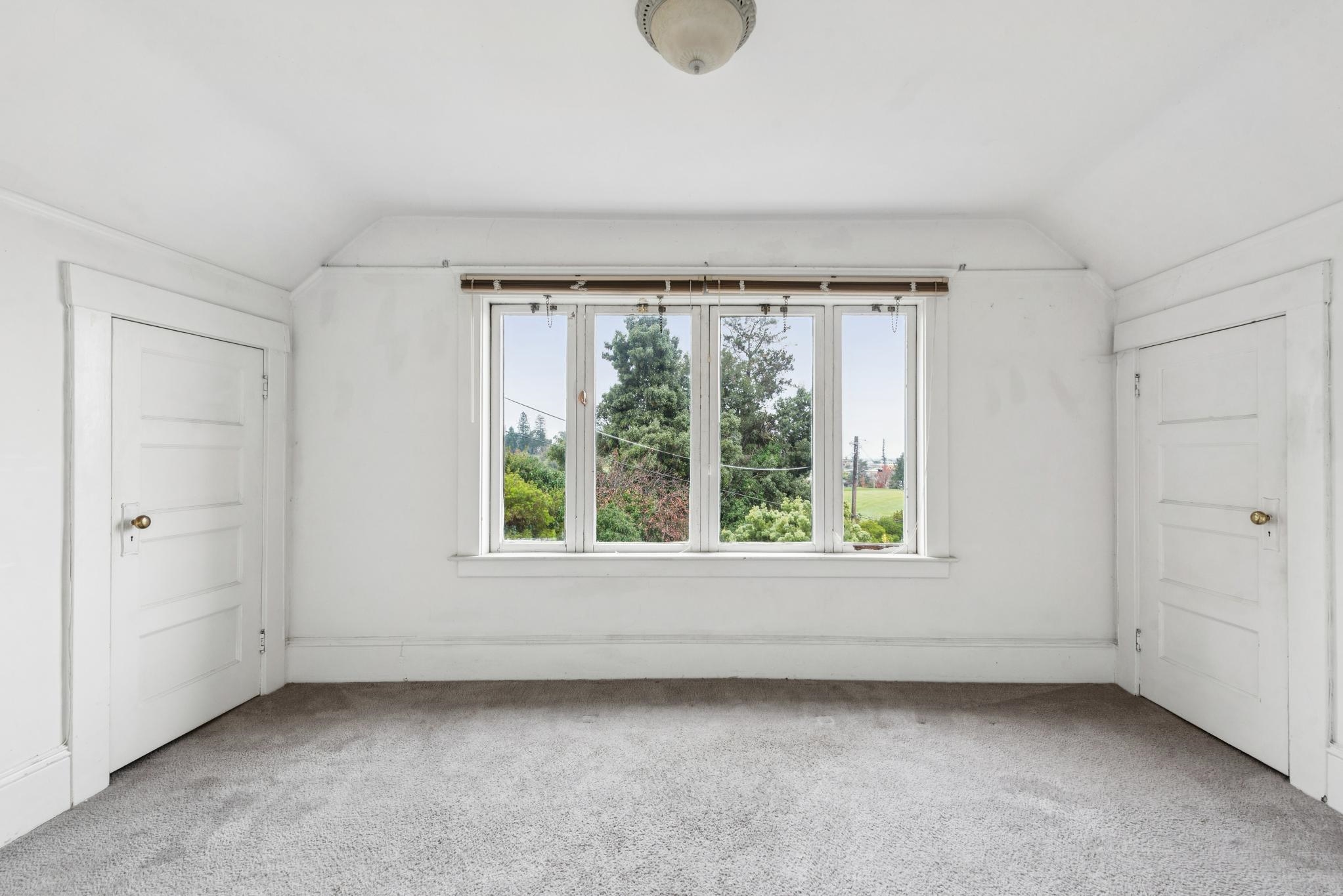 Detail Gallery Image 42 of 58 For 5765 Manila Ave, Oakland,  CA 94618 - 4 Beds | 1/1 Baths