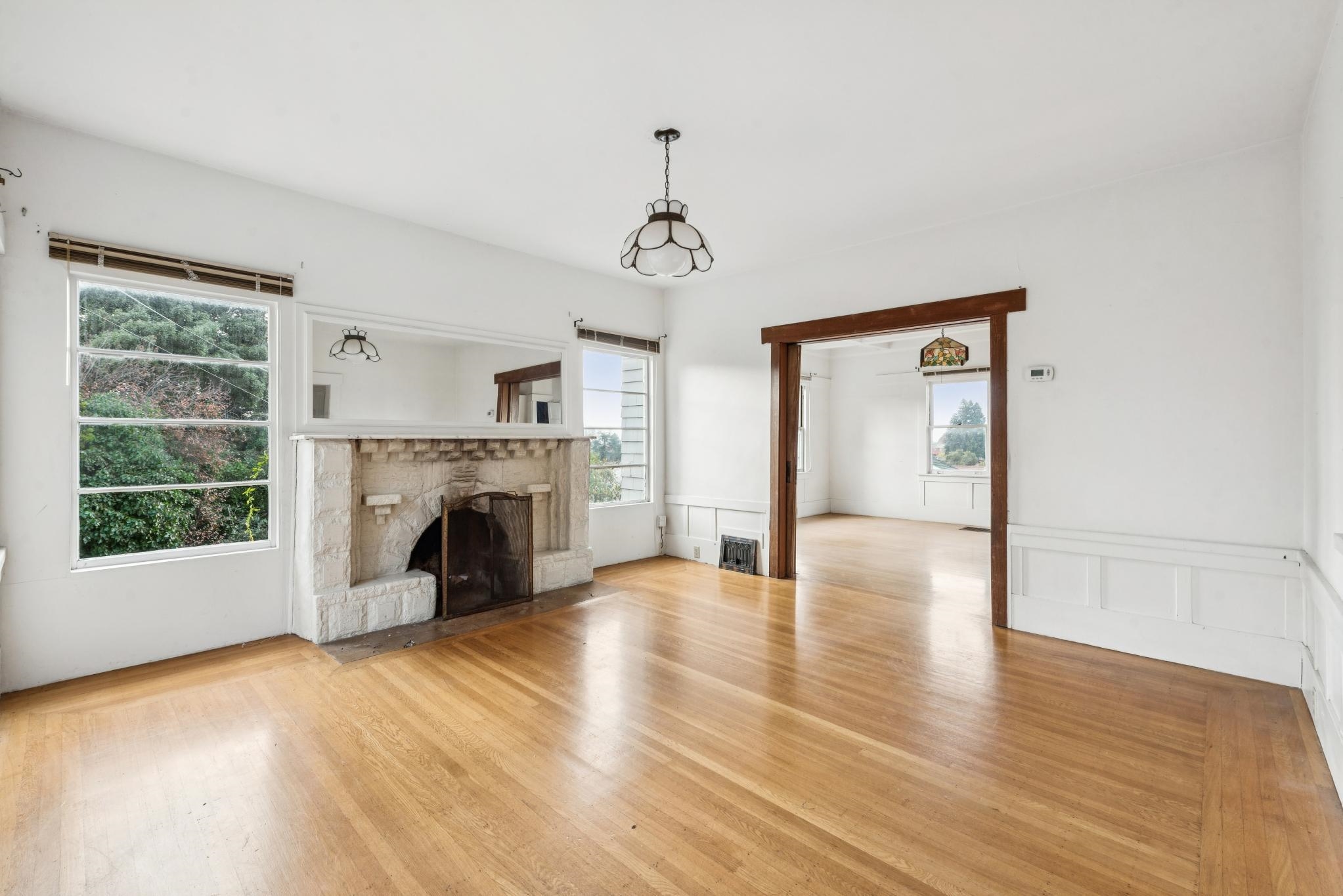 Detail Gallery Image 9 of 58 For 5765 Manila Ave, Oakland,  CA 94618 - 4 Beds | 1/1 Baths