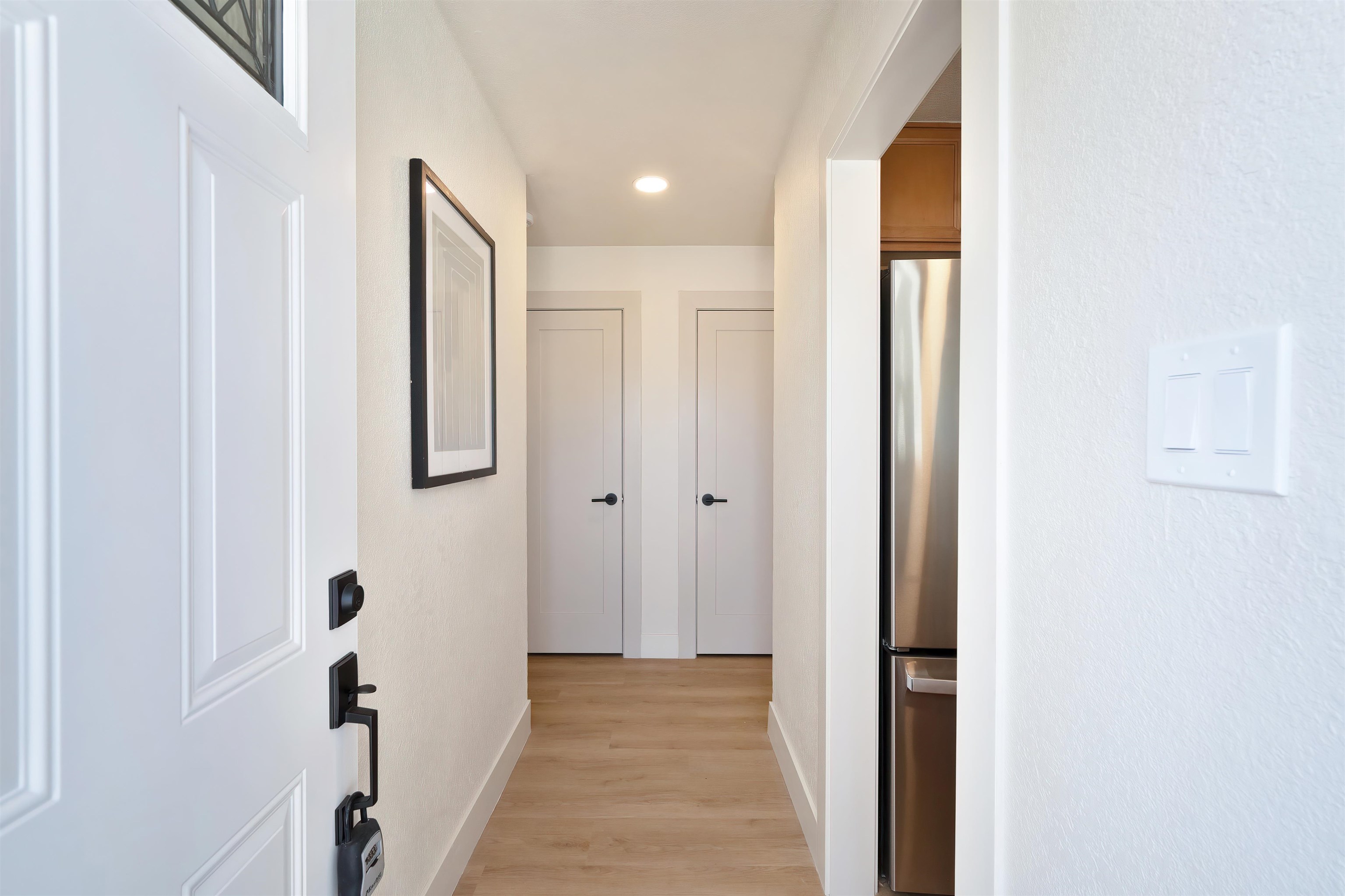 Detail Gallery Image 2 of 24 For 1812 Wildwood Way, Roseville,  CA 95661 - 3 Beds | 2 Baths
