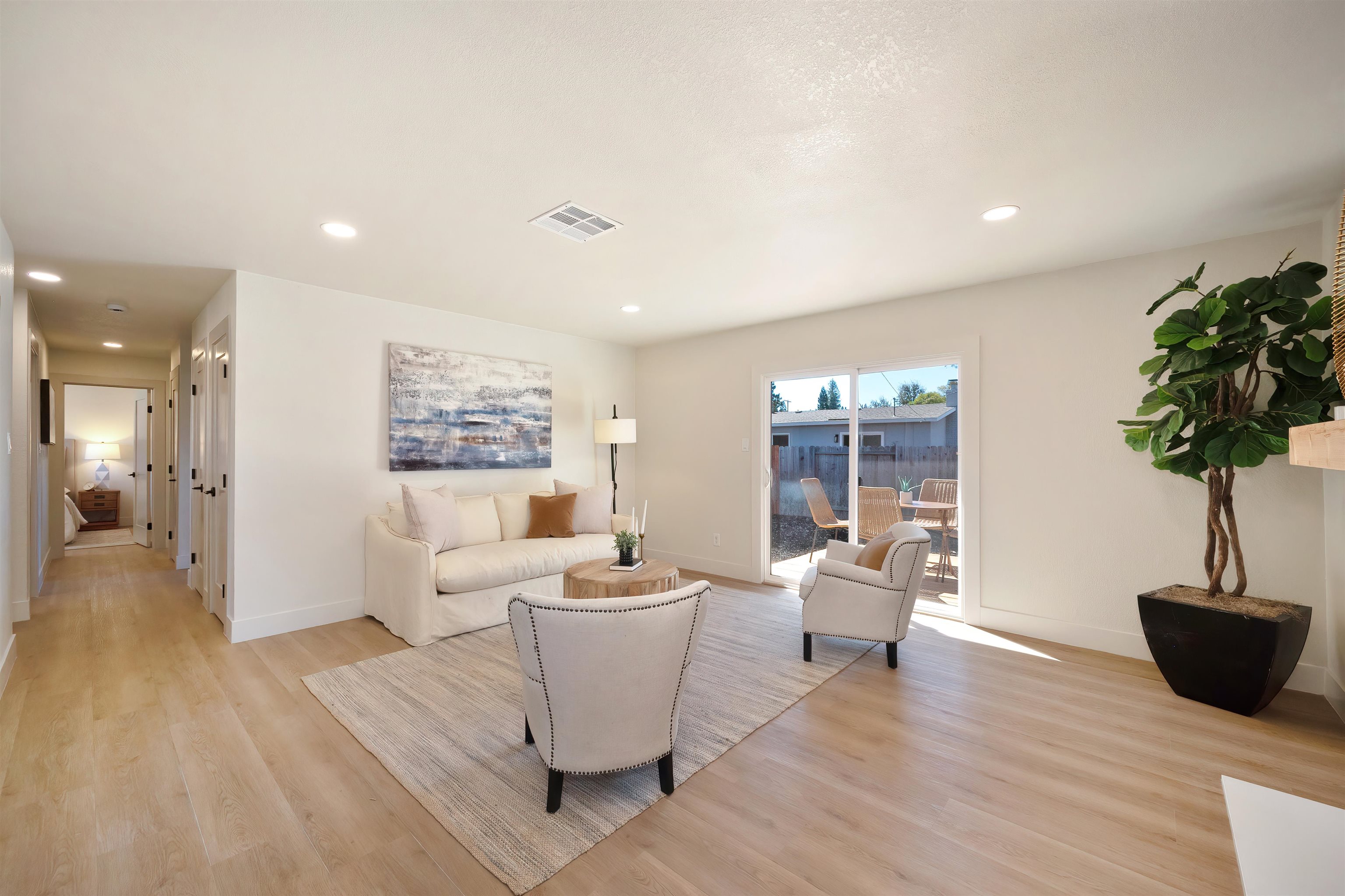 Detail Gallery Image 10 of 24 For 1812 Wildwood Way, Roseville,  CA 95661 - 3 Beds | 2 Baths