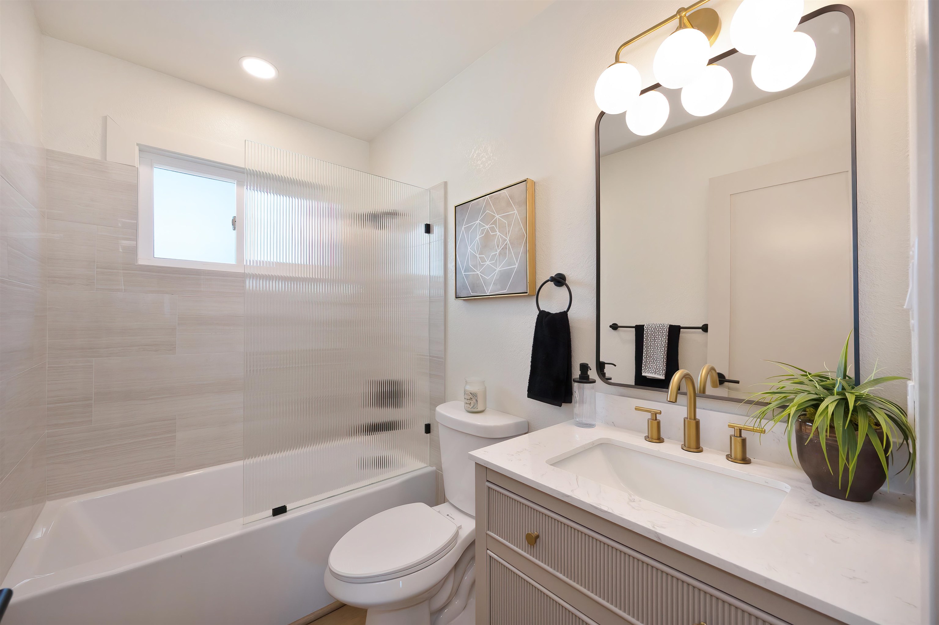 Detail Gallery Image 13 of 24 For 1812 Wildwood Way, Roseville,  CA 95661 - 3 Beds | 2 Baths