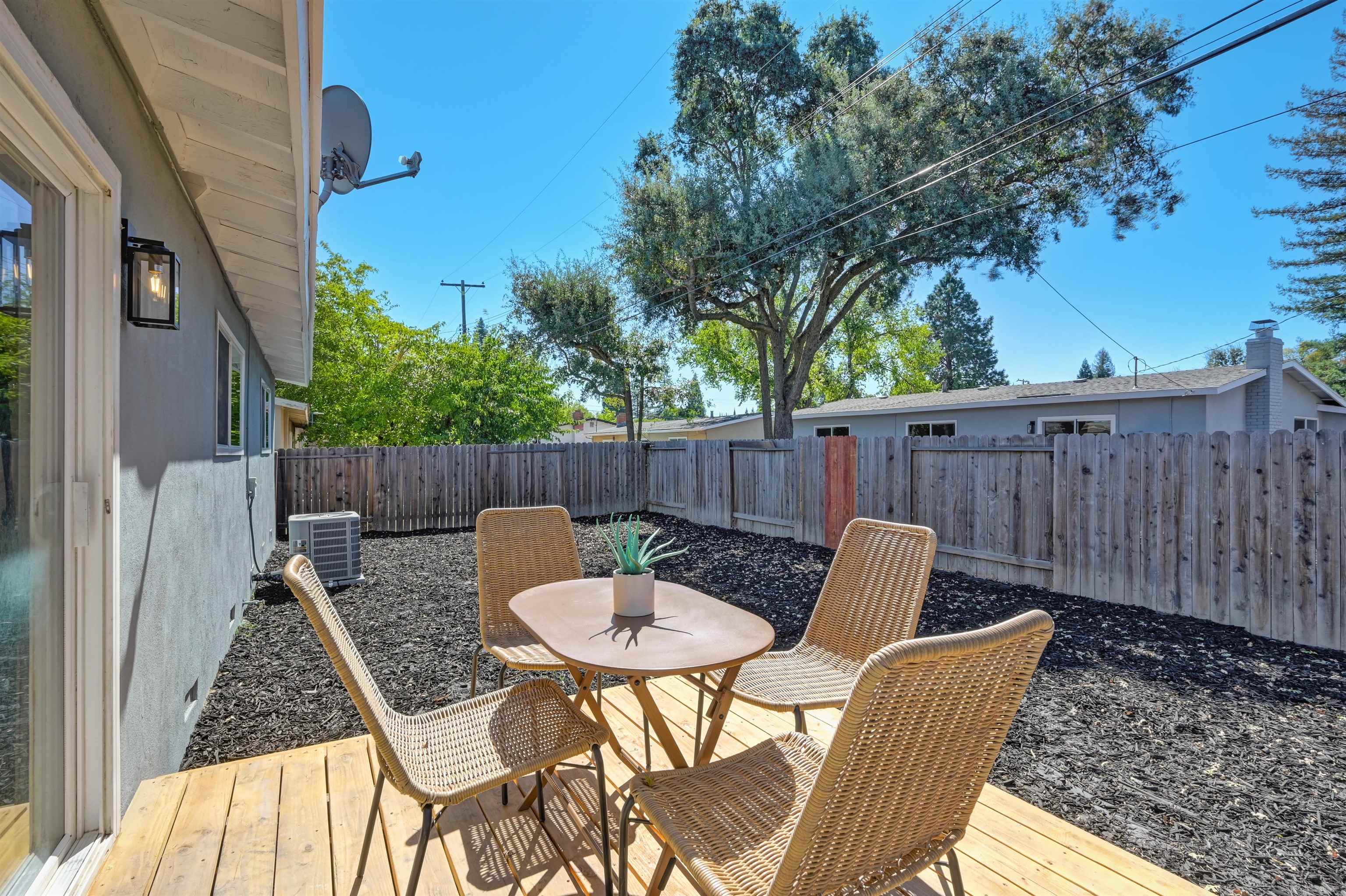 Detail Gallery Image 23 of 24 For 1812 Wildwood Way, Roseville,  CA 95661 - 3 Beds | 2 Baths