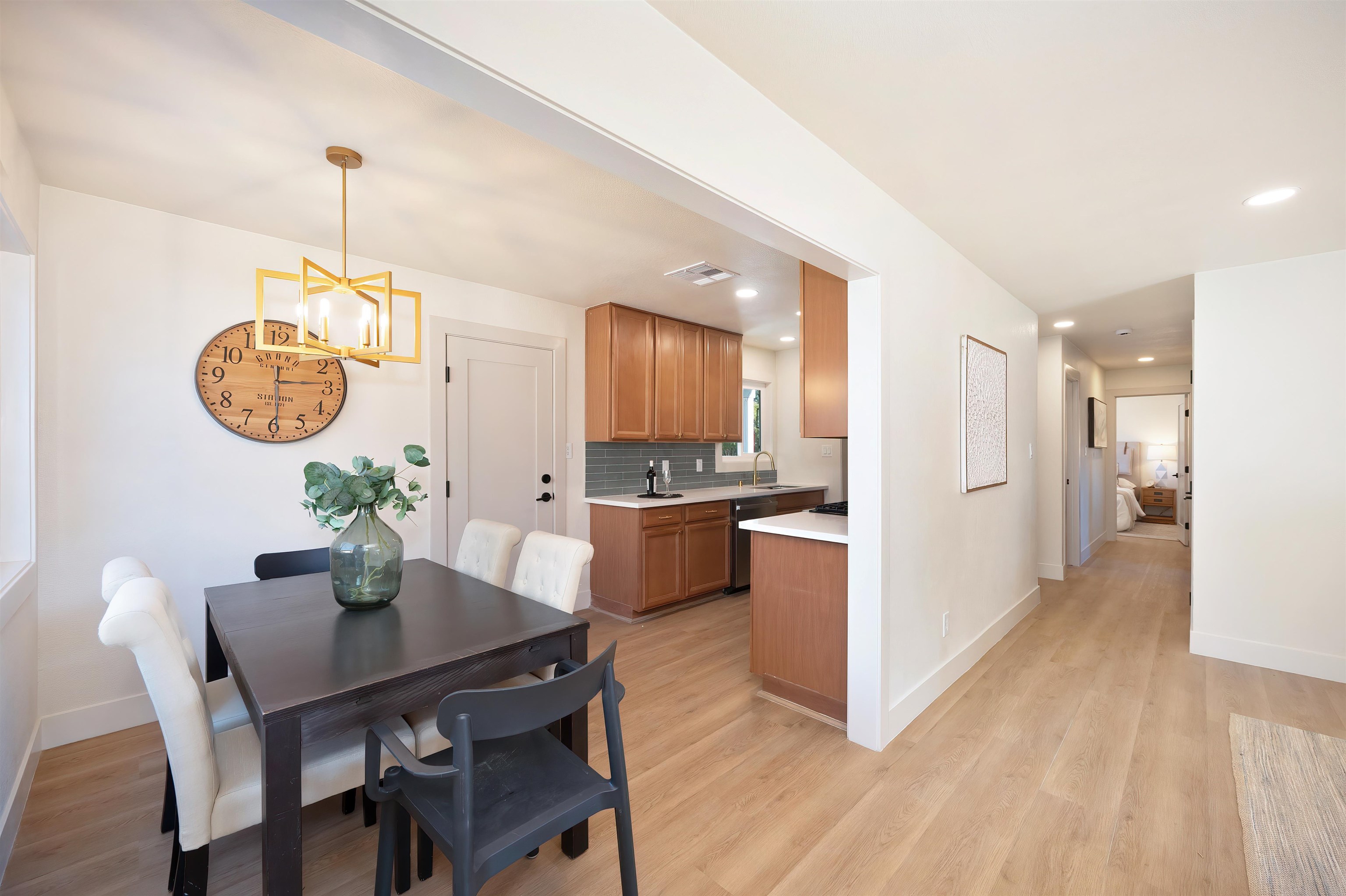 Detail Gallery Image 9 of 24 For 1812 Wildwood Way, Roseville,  CA 95661 - 3 Beds | 2 Baths