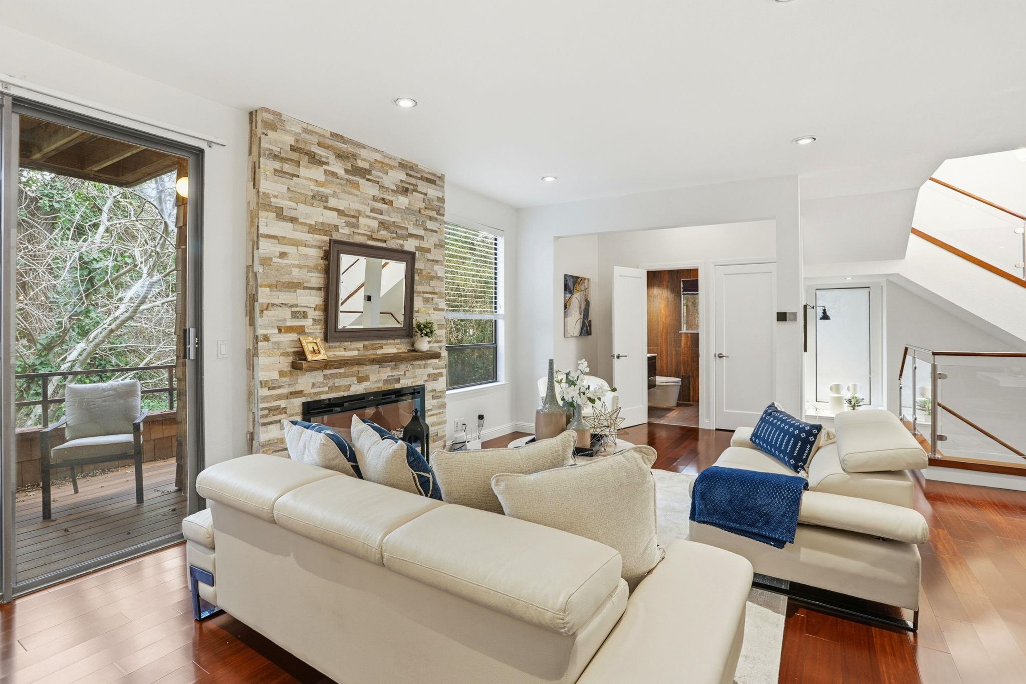 Detail Gallery Image 1 of 45 For 10900 Lucky Oak St, Cupertino,  CA 95014 - 3 Beds | 3/1 Baths