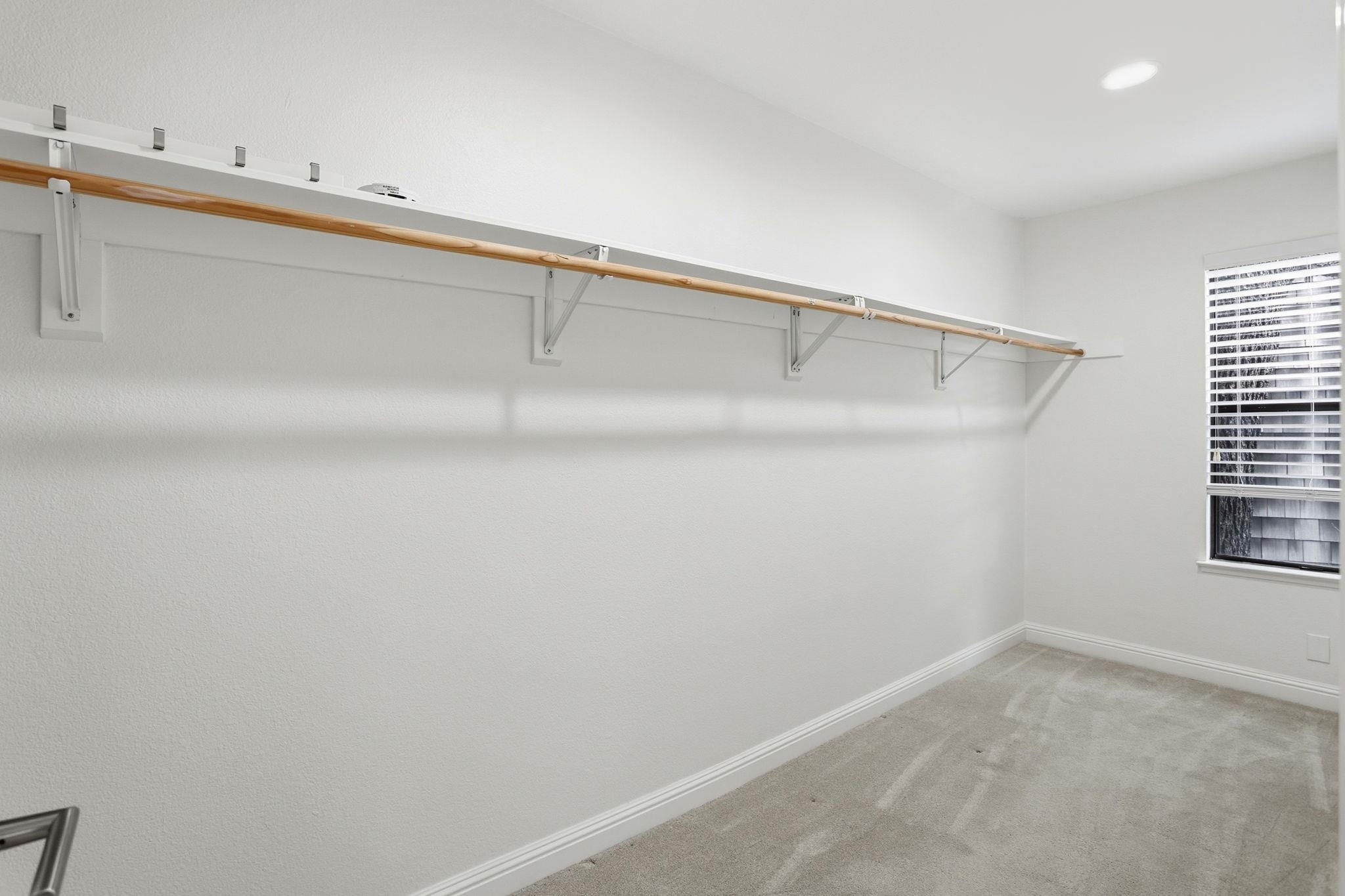 Detail Gallery Image 17 of 45 For 10900 Lucky Oak St, Cupertino,  CA 95014 - 3 Beds | 3/1 Baths