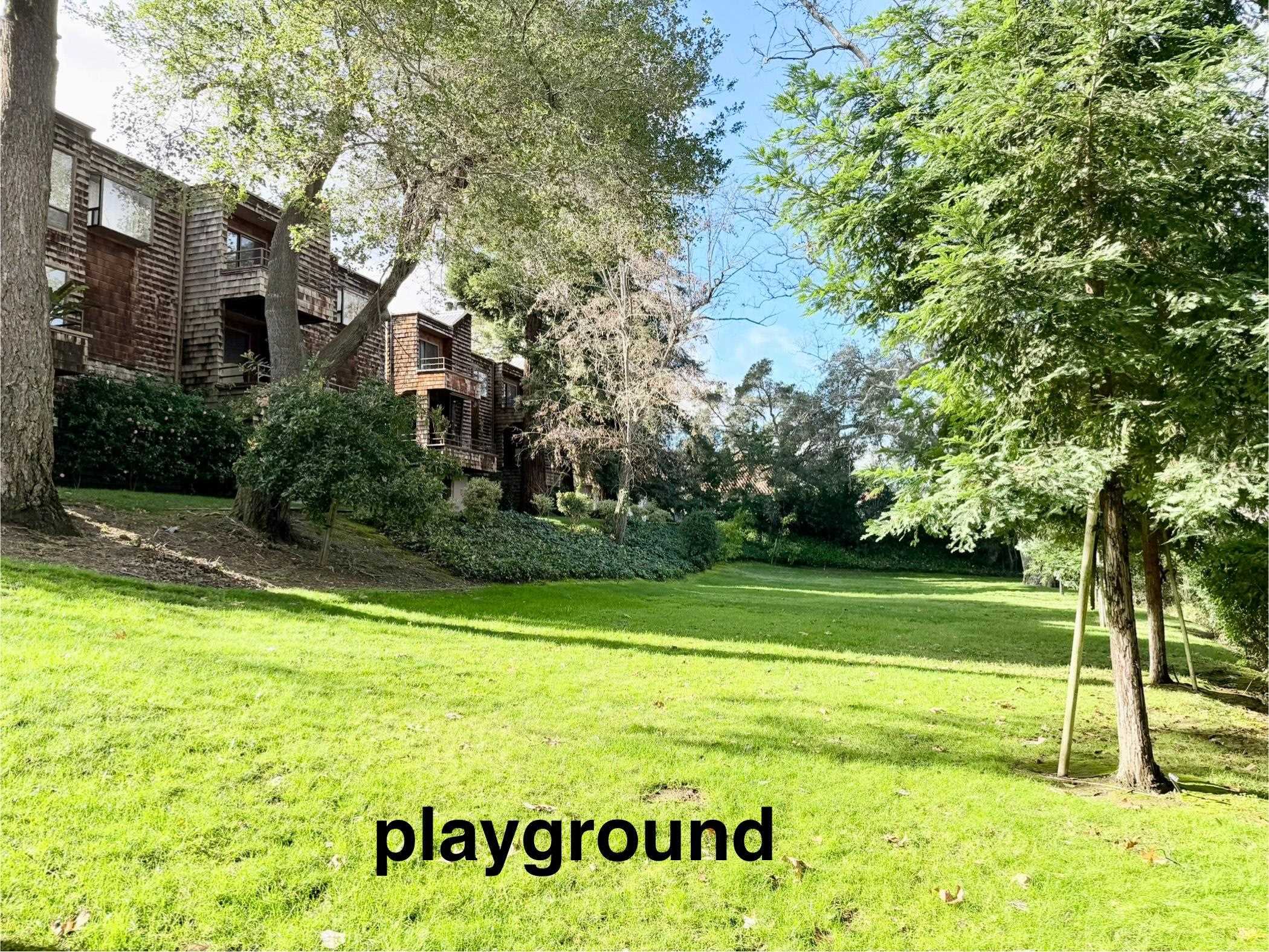 Detail Gallery Image 44 of 45 For 10900 Lucky Oak St, Cupertino,  CA 95014 - 3 Beds | 3/1 Baths