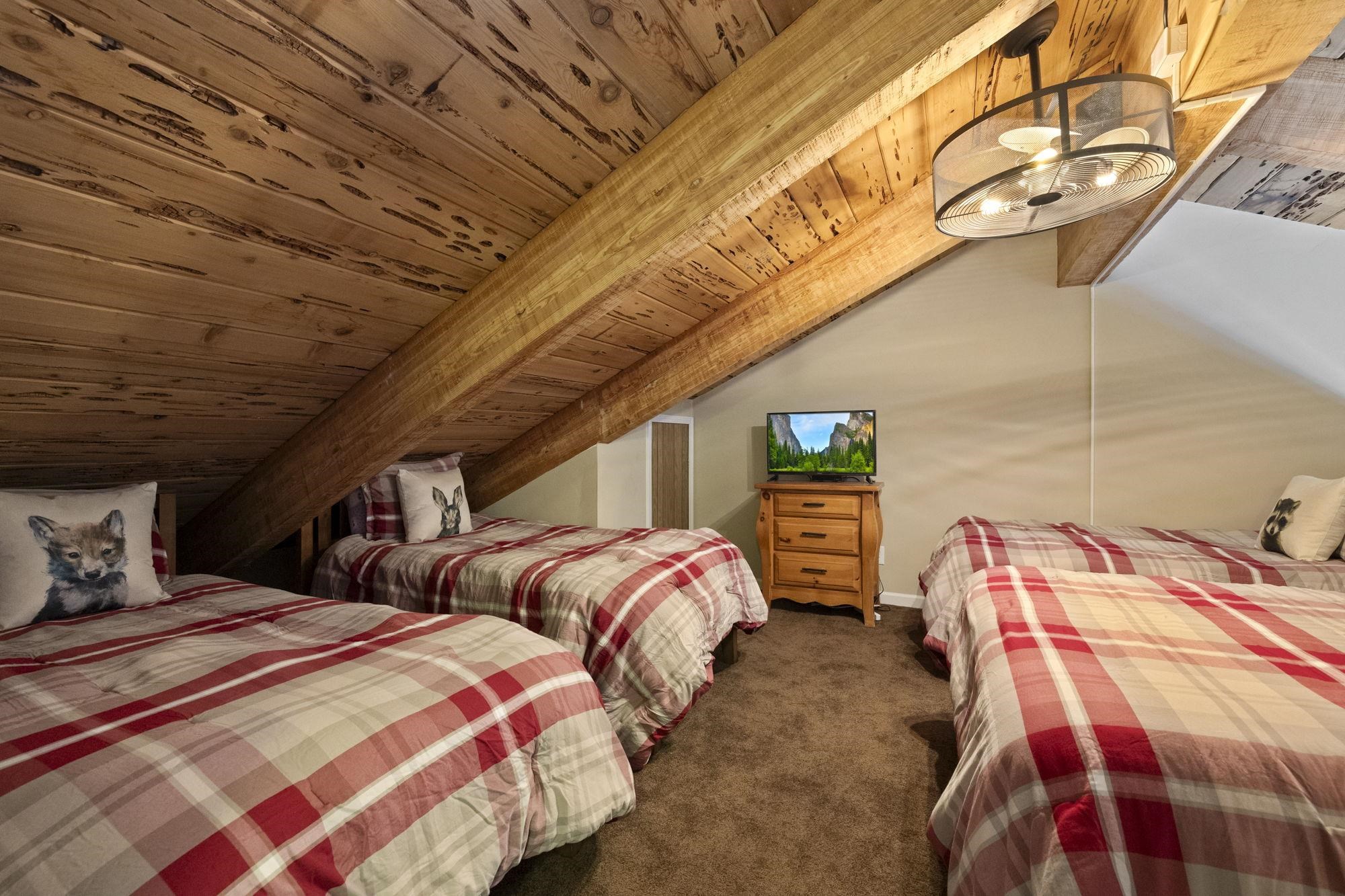 Detail Gallery Image 30 of 39 For 33757 Upper Leland Rd #B,  Pinecrest,  CA 95364 - 3 Beds | 2 Baths