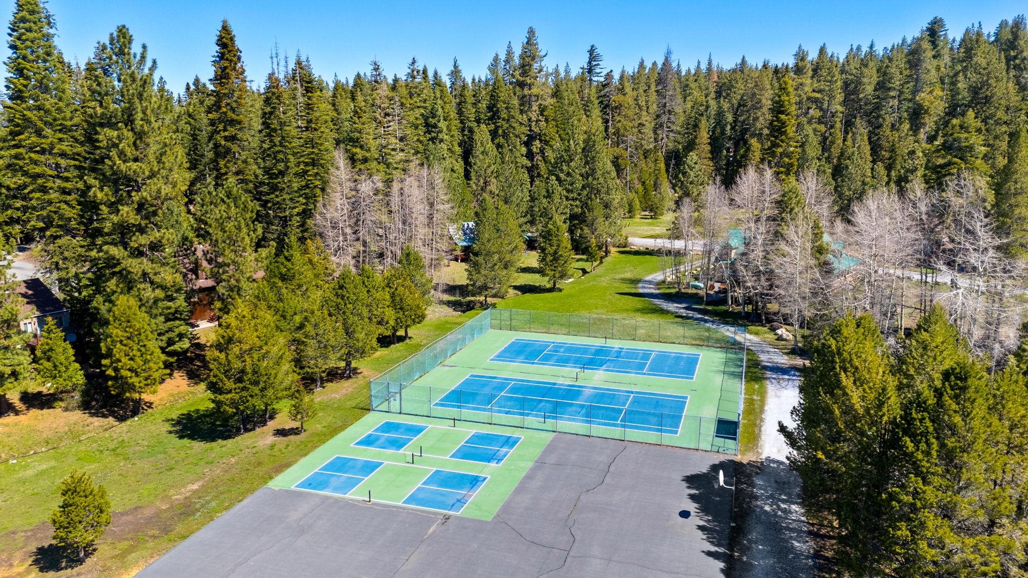 Detail Gallery Image 37 of 39 For 33757 Upper Leland Rd #B,  Pinecrest,  CA 95364 - 3 Beds | 2 Baths