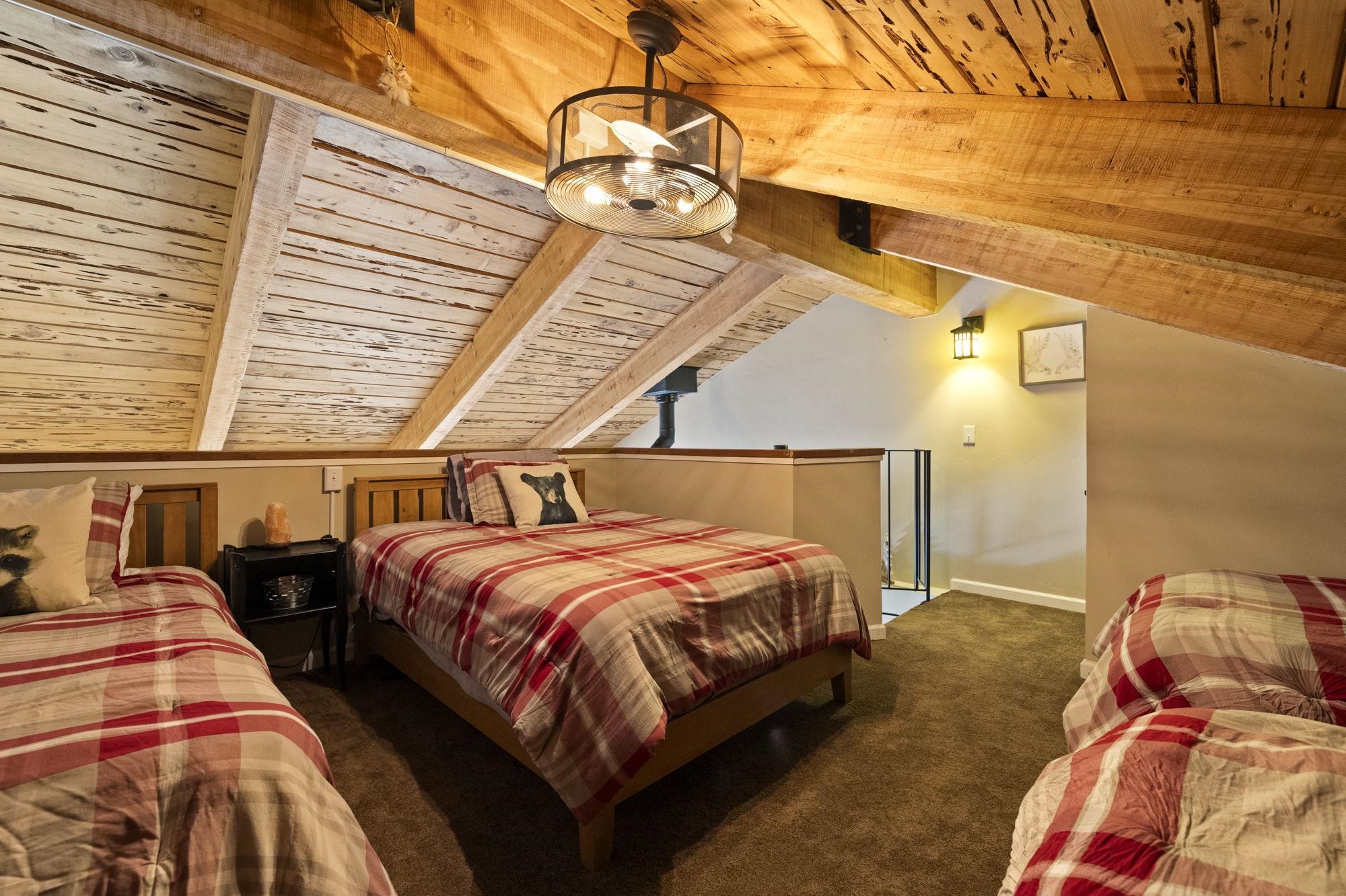 Detail Gallery Image 7 of 39 For 33757 Upper Leland Rd #B,  Pinecrest,  CA 95364 - 3 Beds | 2 Baths