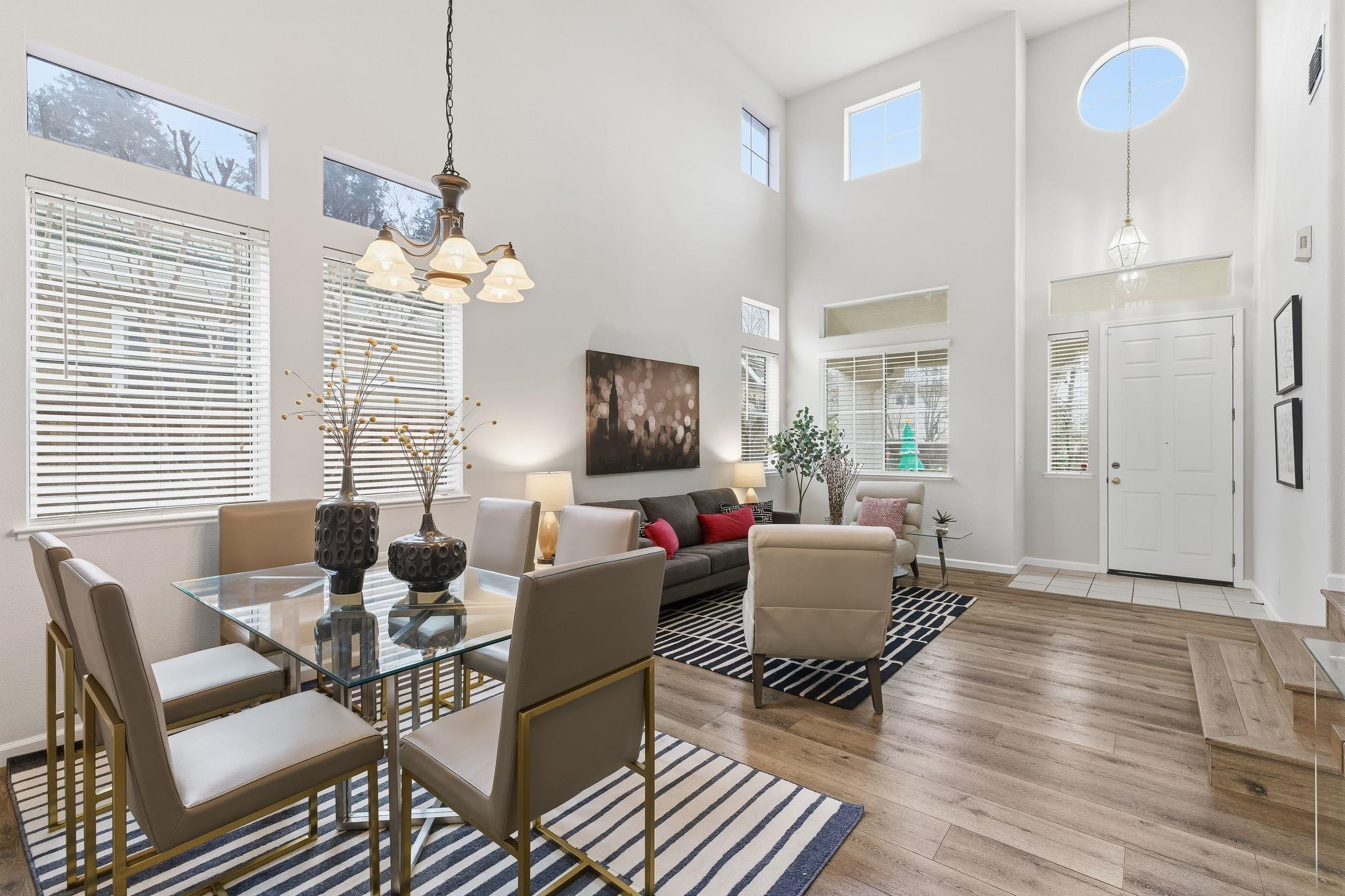 Detail Gallery Image 3 of 45 For 4790 Windsong St, Sacramento,  CA 95834 - 5 Beds | 3 Baths