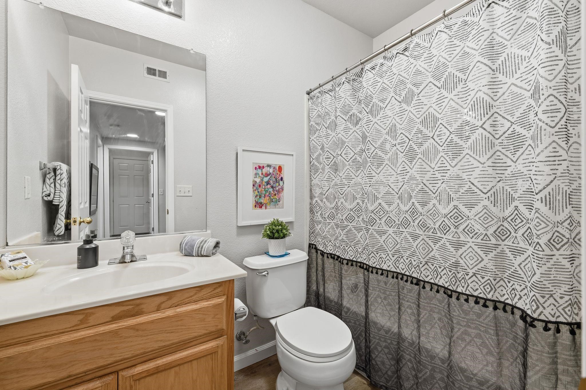 Detail Gallery Image 28 of 45 For 4790 Windsong St, Sacramento,  CA 95834 - 5 Beds | 3 Baths