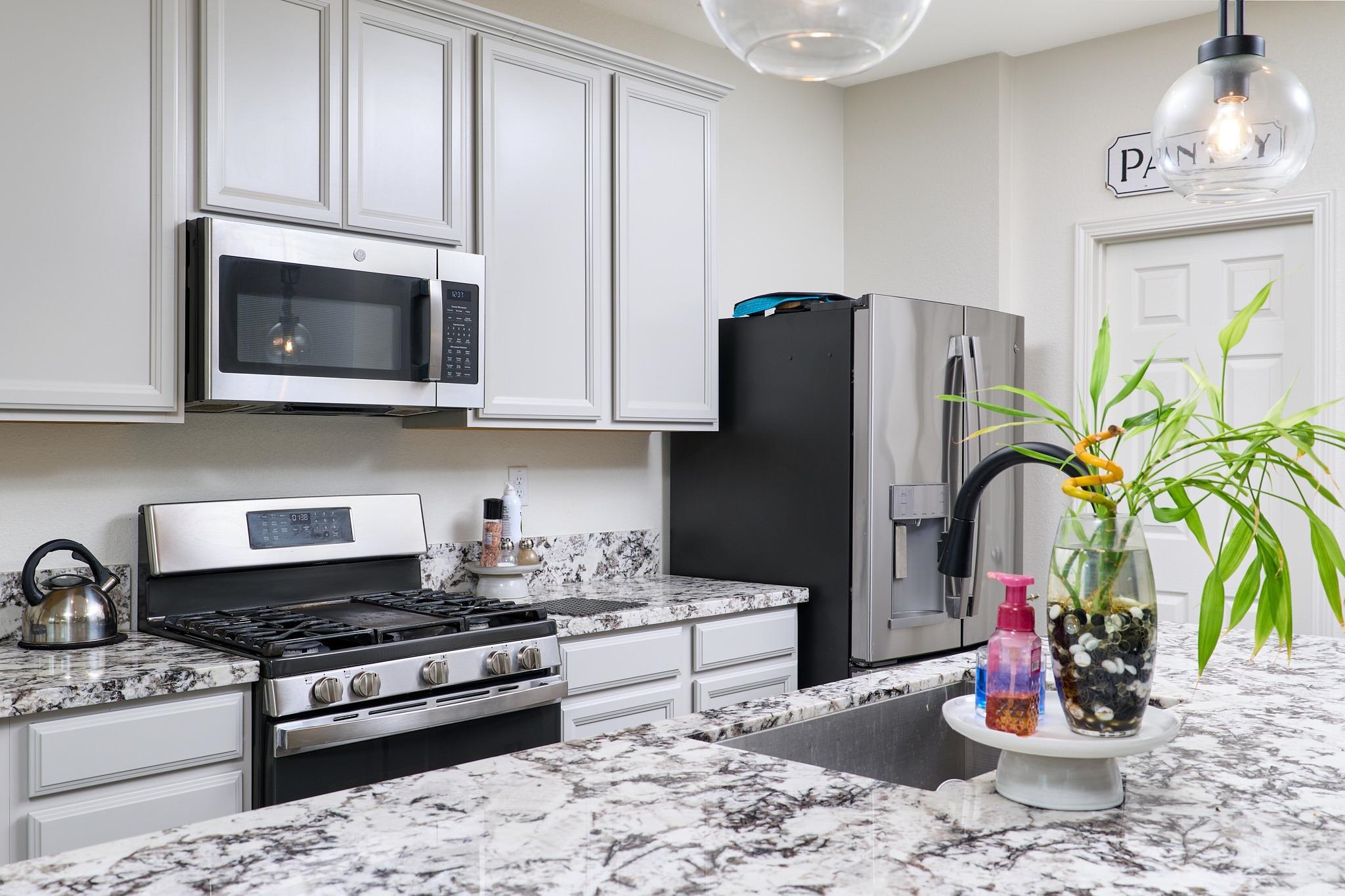 Detail Gallery Image 12 of 29 For 4517 Goode St, Antioch,  CA 94531 - 4 Beds | 3 Baths