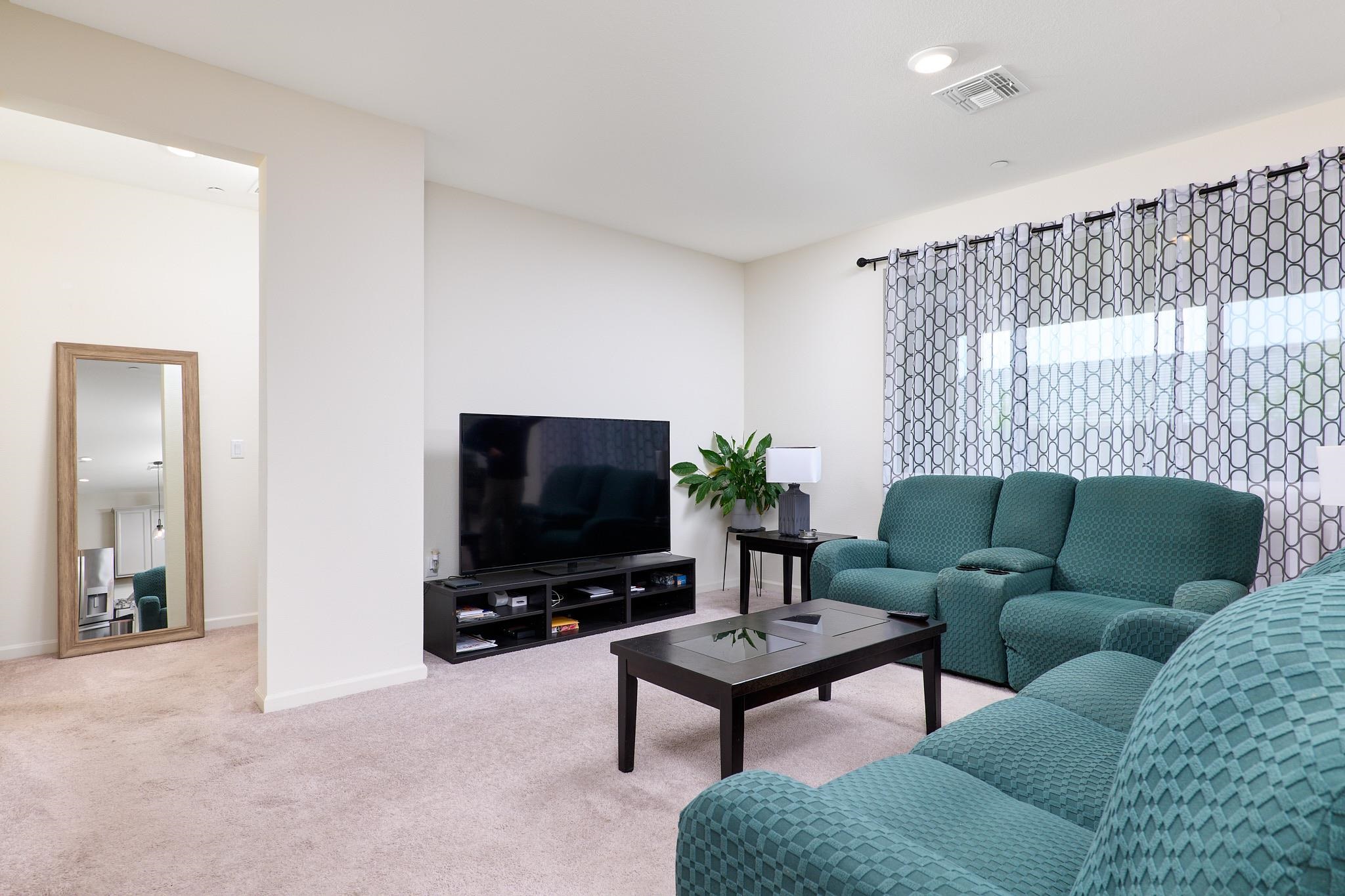 Detail Gallery Image 6 of 29 For 4517 Goode St, Antioch,  CA 94531 - 4 Beds | 3 Baths