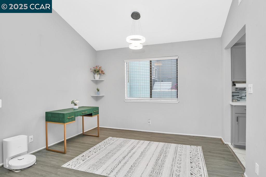 Detail Gallery Image 5 of 24 For 1072 Maywood Lane #36,  Martinez,  CA 94553 - 2 Beds | 1 Baths