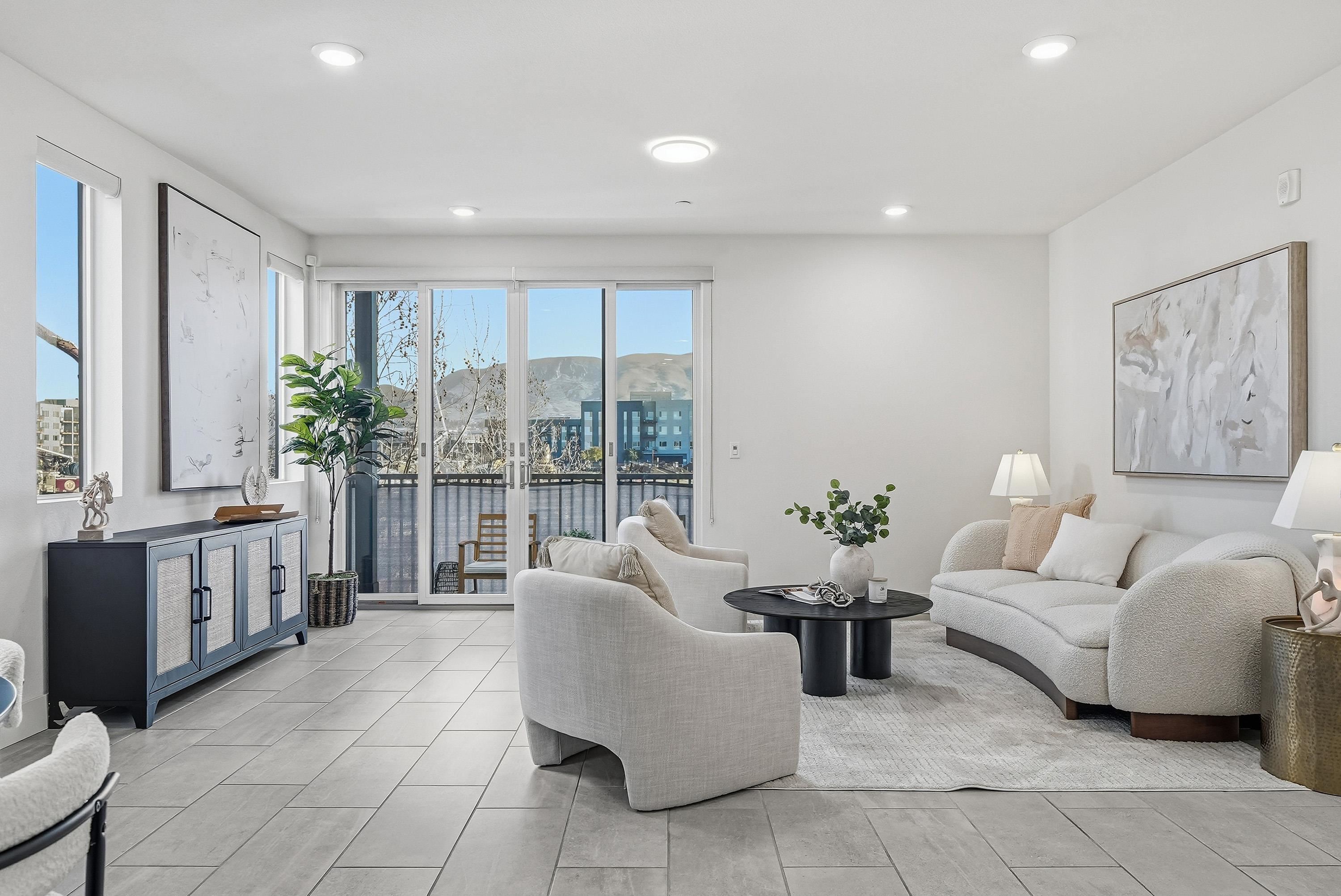 Detail Gallery Image 11 of 38 For 45235 Wisdom Rd. #1000,  Fremont,  CA 94538 - 3 Beds | 3 Baths