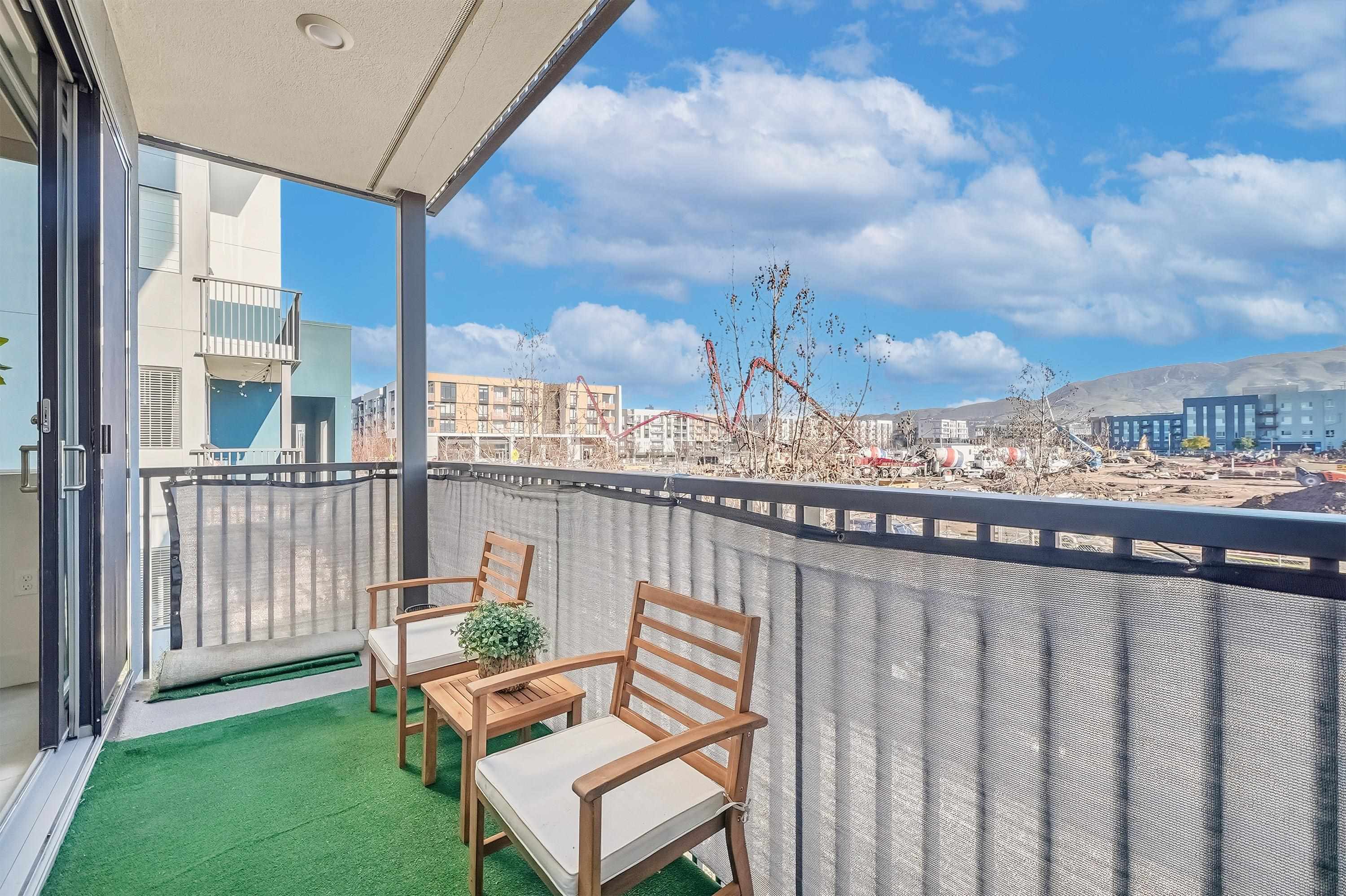 Detail Gallery Image 12 of 38 For 45235 Wisdom Rd. #1000,  Fremont,  CA 94538 - 3 Beds | 3 Baths