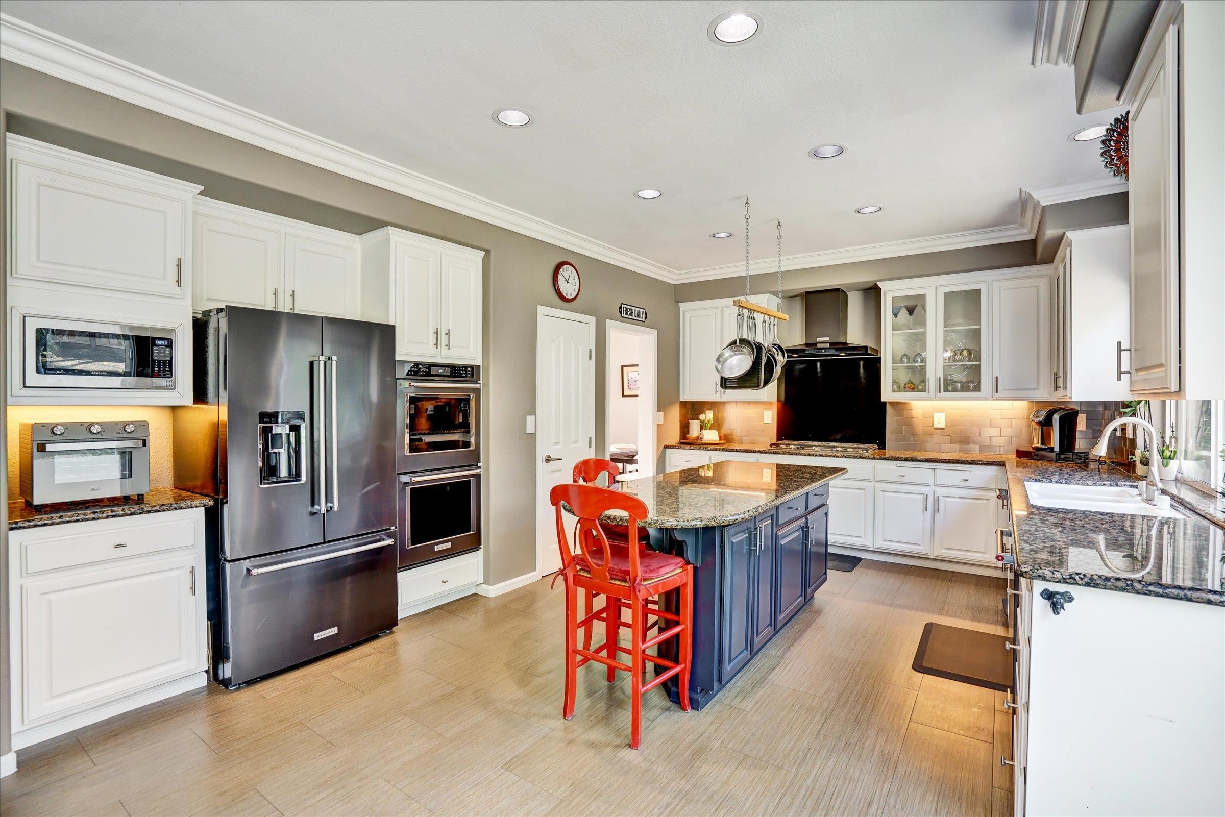 Detail Gallery Image 19 of 45 For 36 Savona Court, Danville,  CA 94526 - 4 Beds | 3 Baths