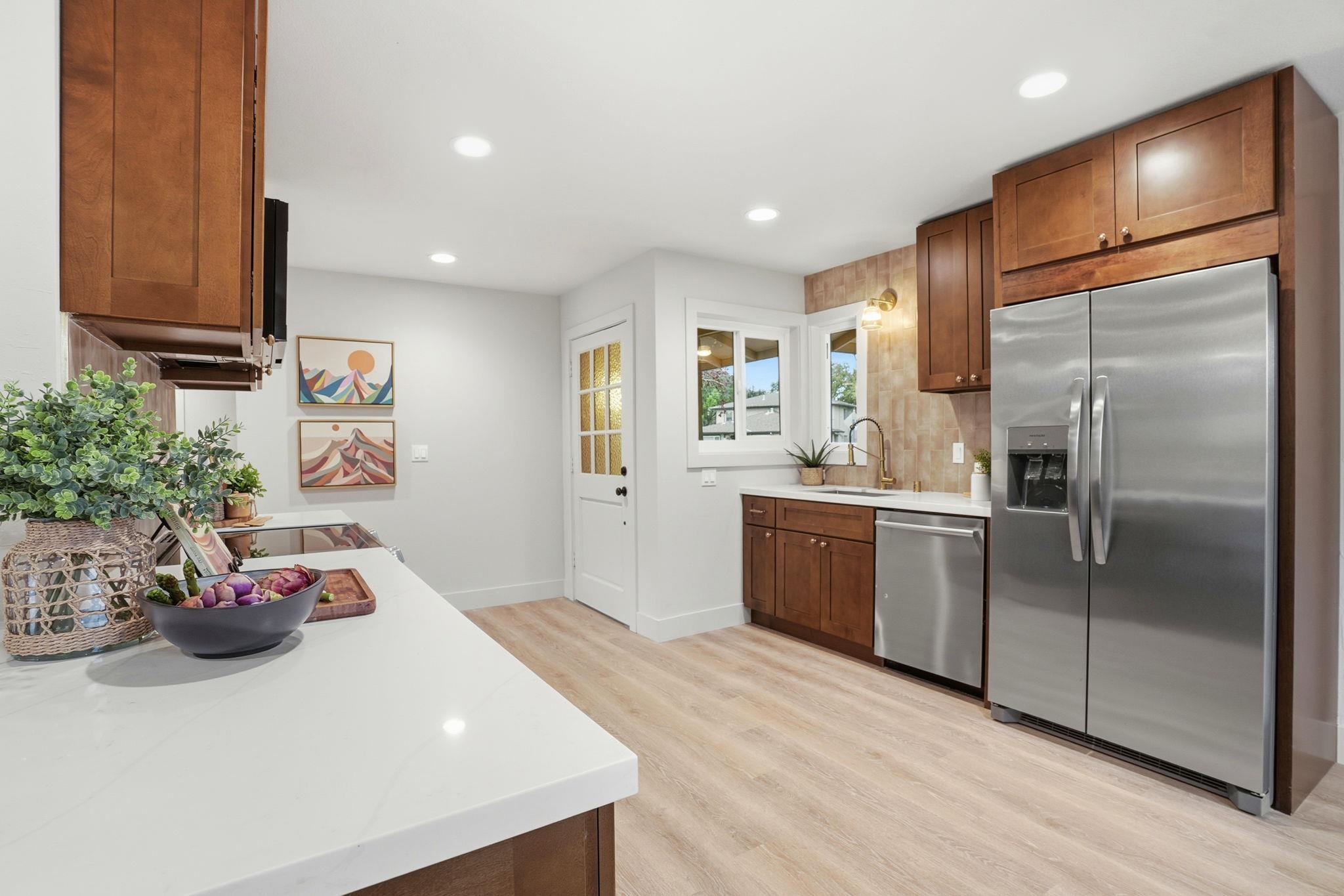 Detail Gallery Image 15 of 39 For 1400 Whitman Rd, Concord,  CA 94518 - 3 Beds | 2 Baths