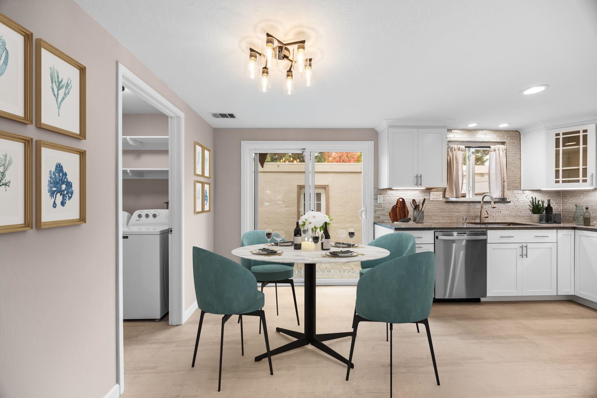 Detail Gallery Image 5 of 26 For 1819 Wildbrook Ct #D,  Concord,  CA 94521 - 3 Beds | 2 Baths