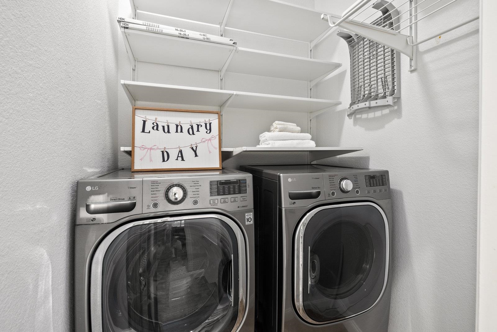 Detail Gallery Image 16 of 23 For 7937 Shannon Court, Dublin,  CA 94568 - 5 Beds | 3 Baths