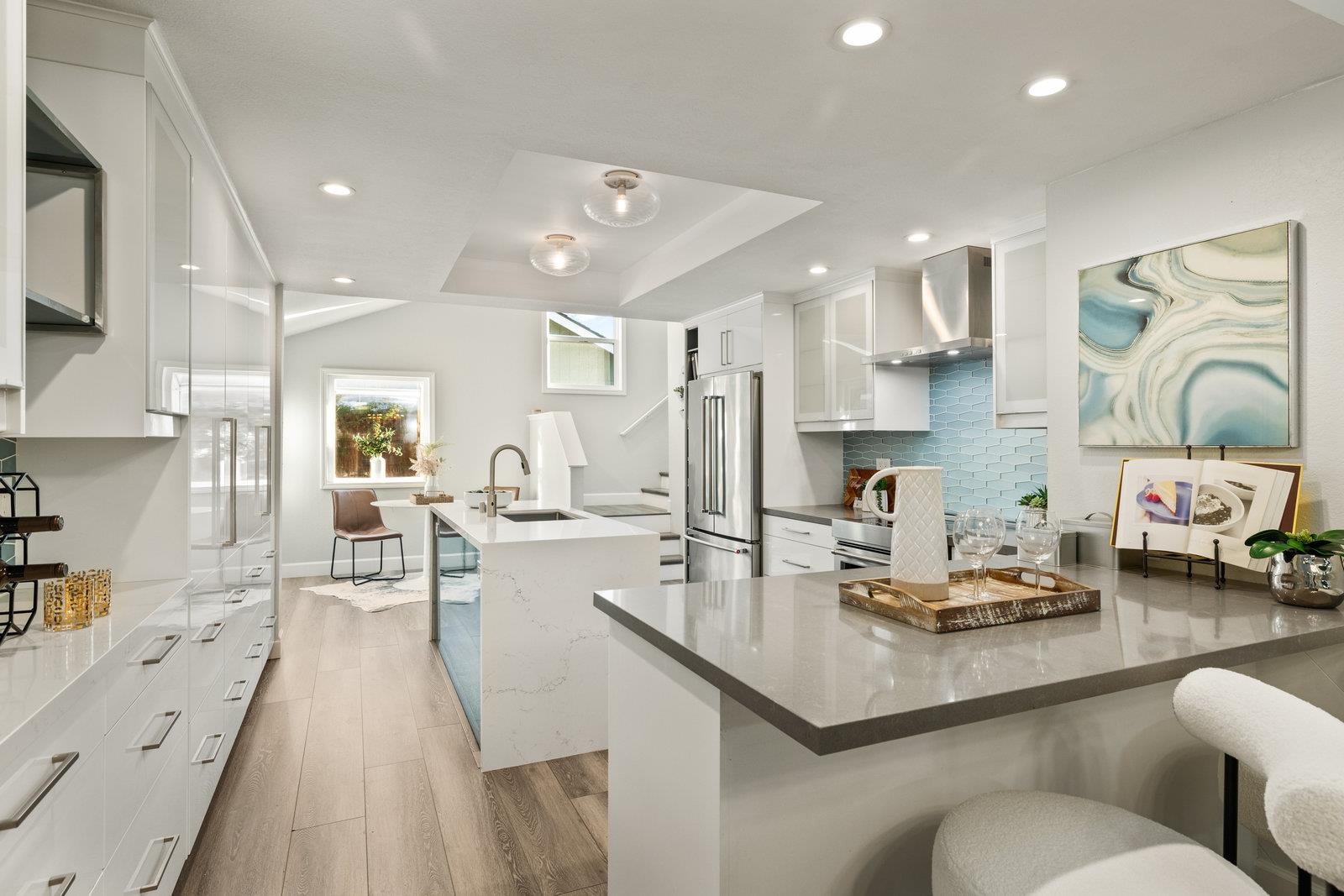 Detail Gallery Image 3 of 23 For 7937 Shannon Court, Dublin,  CA 94568 - 5 Beds | 3 Baths