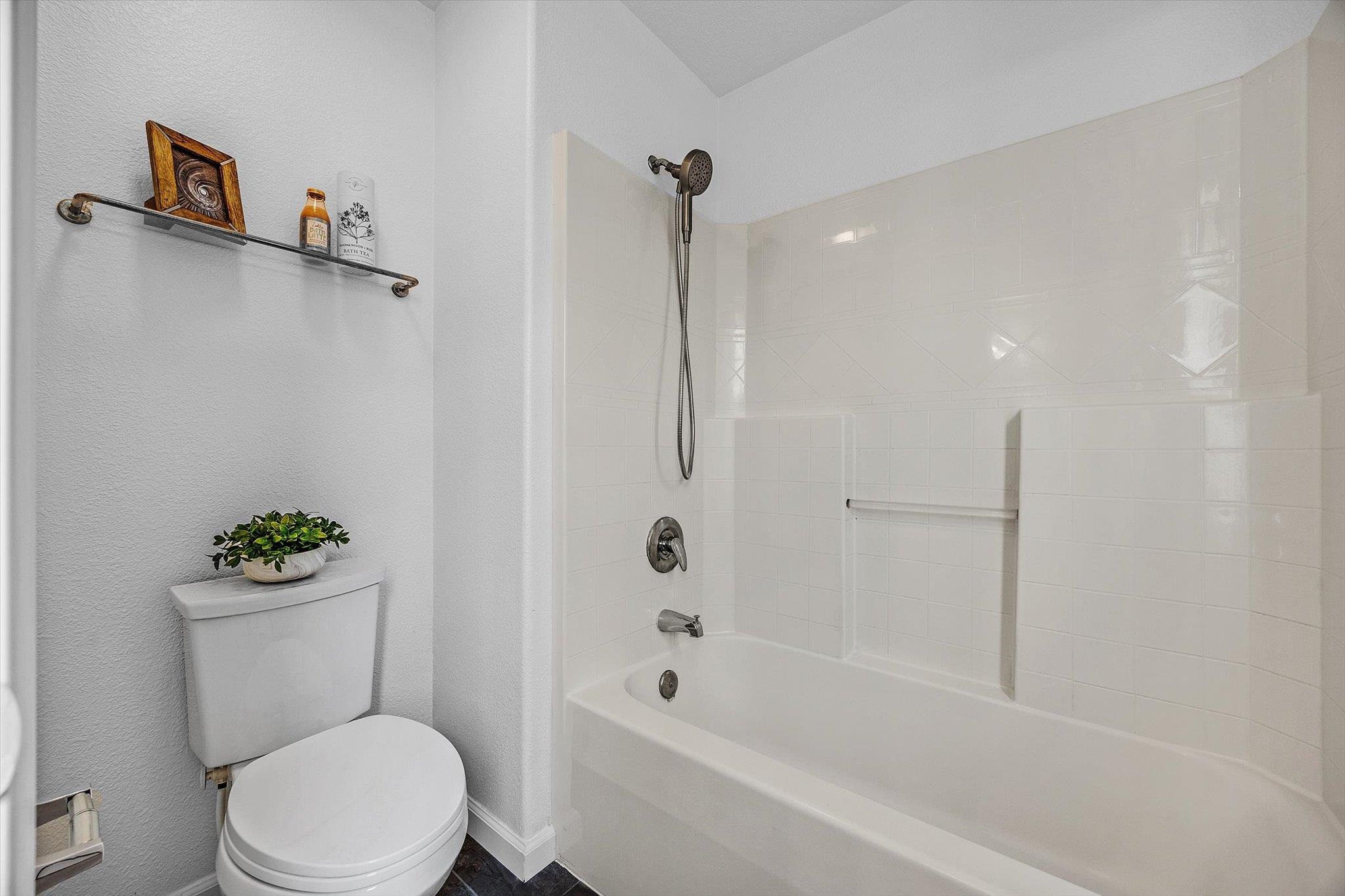 Detail Gallery Image 25 of 56 For 4726 Dandelion Loop, Tracy,  CA 95377 - 4 Beds | 2/1 Baths