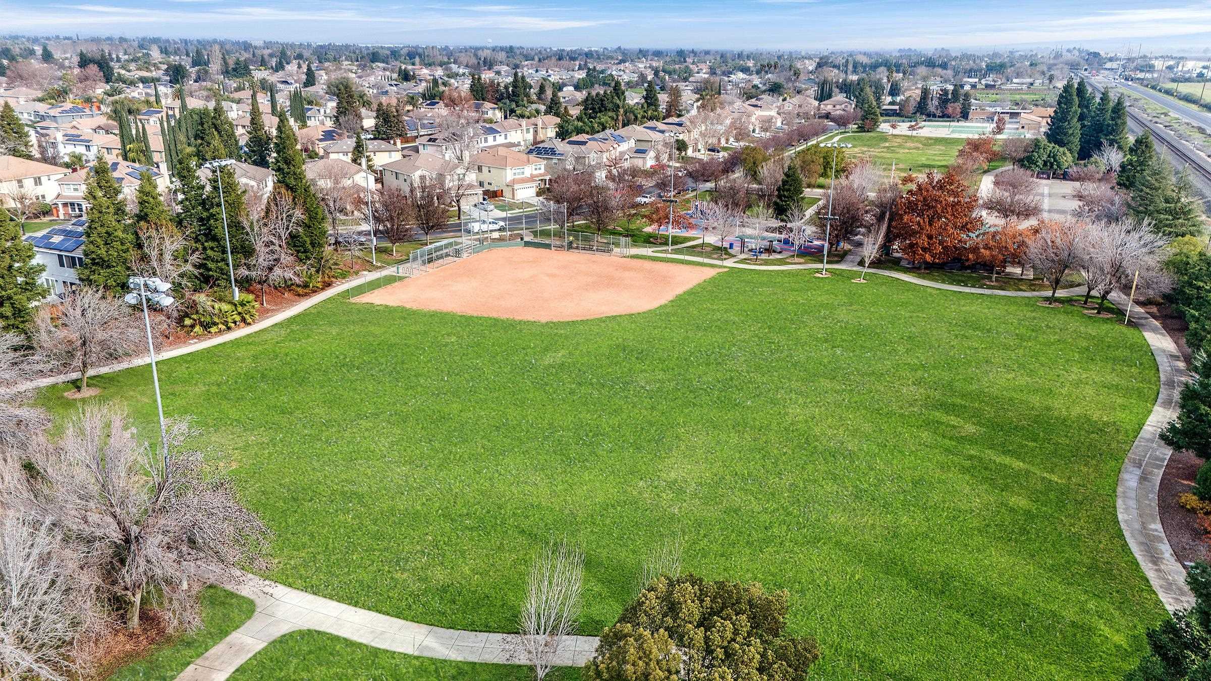 Detail Gallery Image 50 of 56 For 4726 Dandelion Loop, Tracy,  CA 95377 - 4 Beds | 2/1 Baths