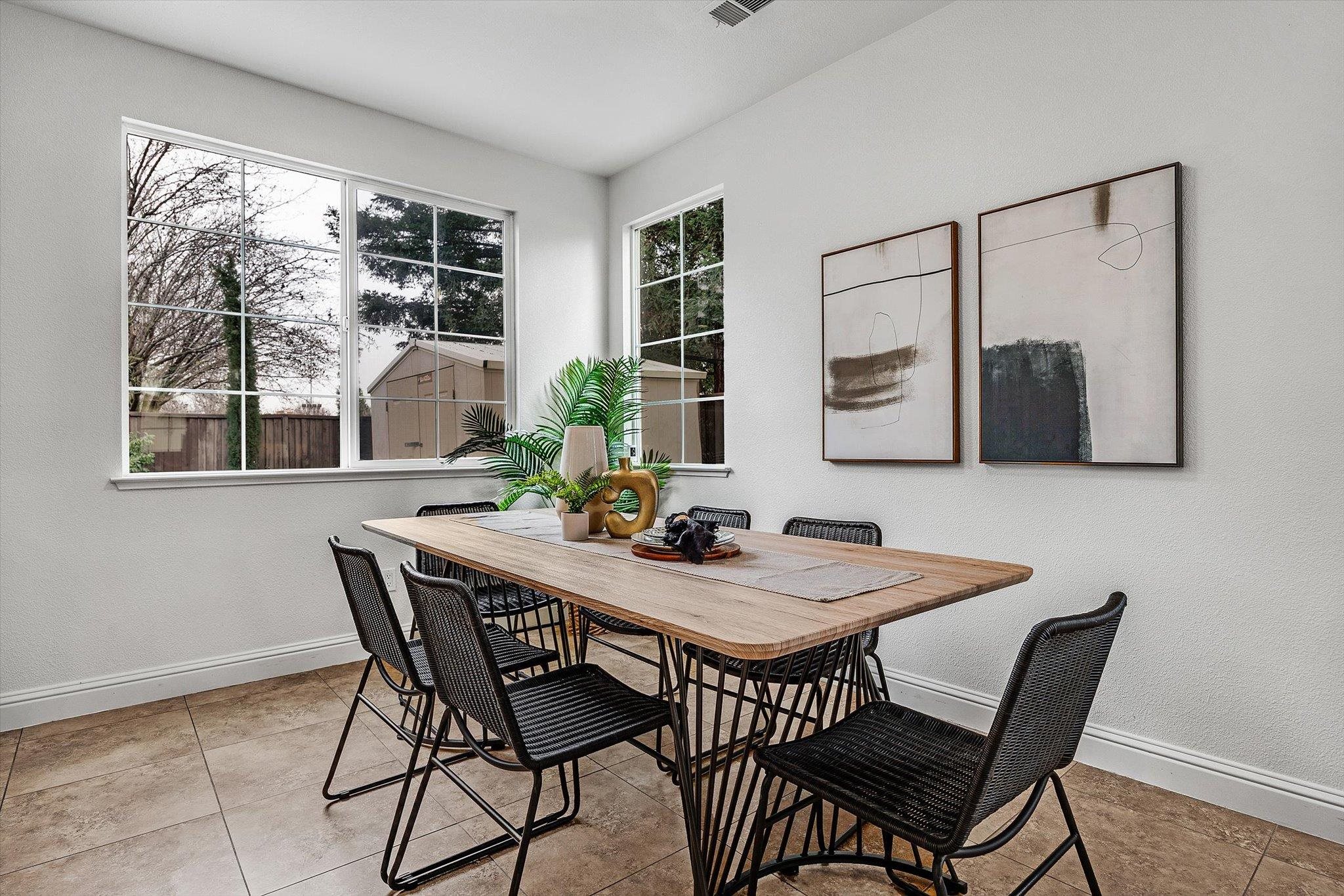 Detail Gallery Image 9 of 56 For 4726 Dandelion Loop, Tracy,  CA 95377 - 4 Beds | 2/1 Baths