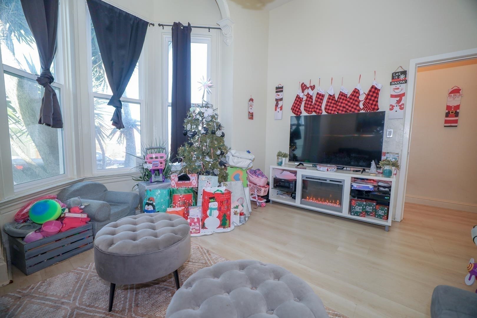 Detail Gallery Image 19 of 45 For 1432 Union St, Oakland,  CA 94607 - – Beds | – Baths