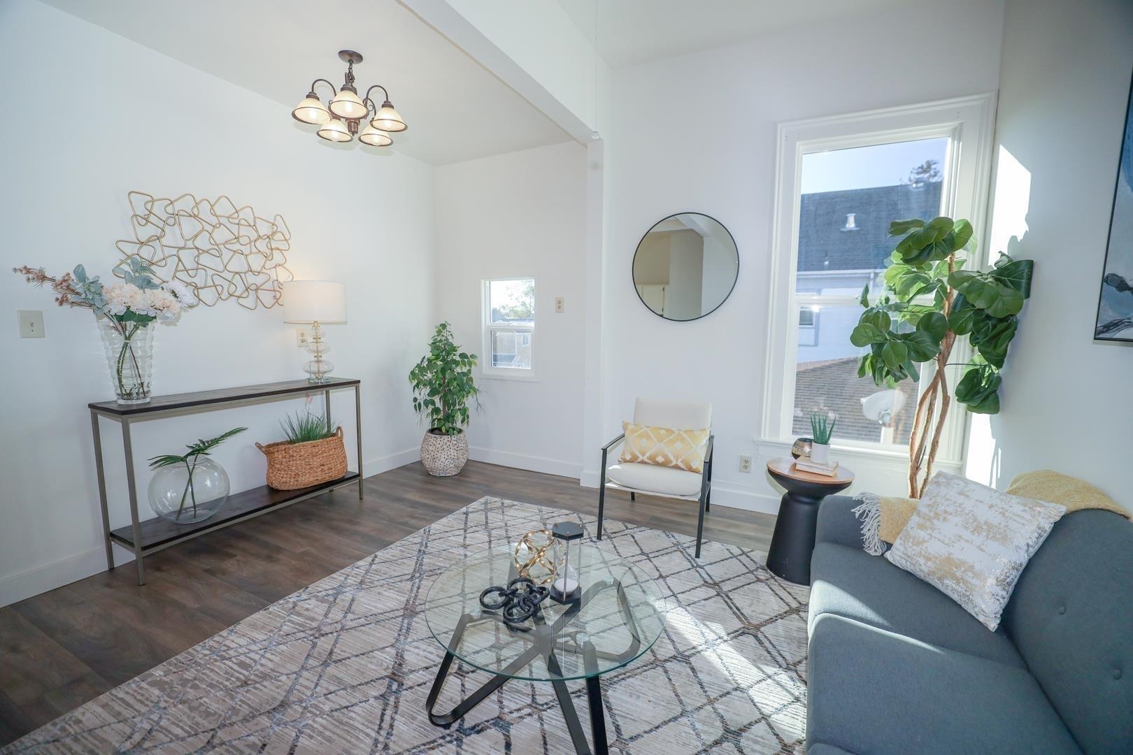 Detail Gallery Image 4 of 45 For 1432 Union St, Oakland,  CA 94607 - – Beds | – Baths