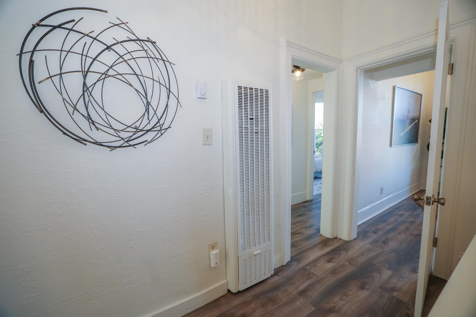 Detail Gallery Image 8 of 45 For 1432 Union St, Oakland,  CA 94607 - – Beds | – Baths