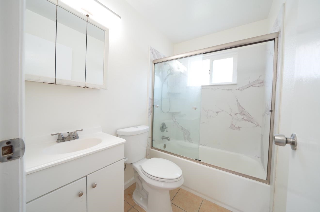 Detail Gallery Image 14 of 23 For 100 Carolina St. #B,  Vallejo,  CA 94590 - 2 Beds | 1 Baths