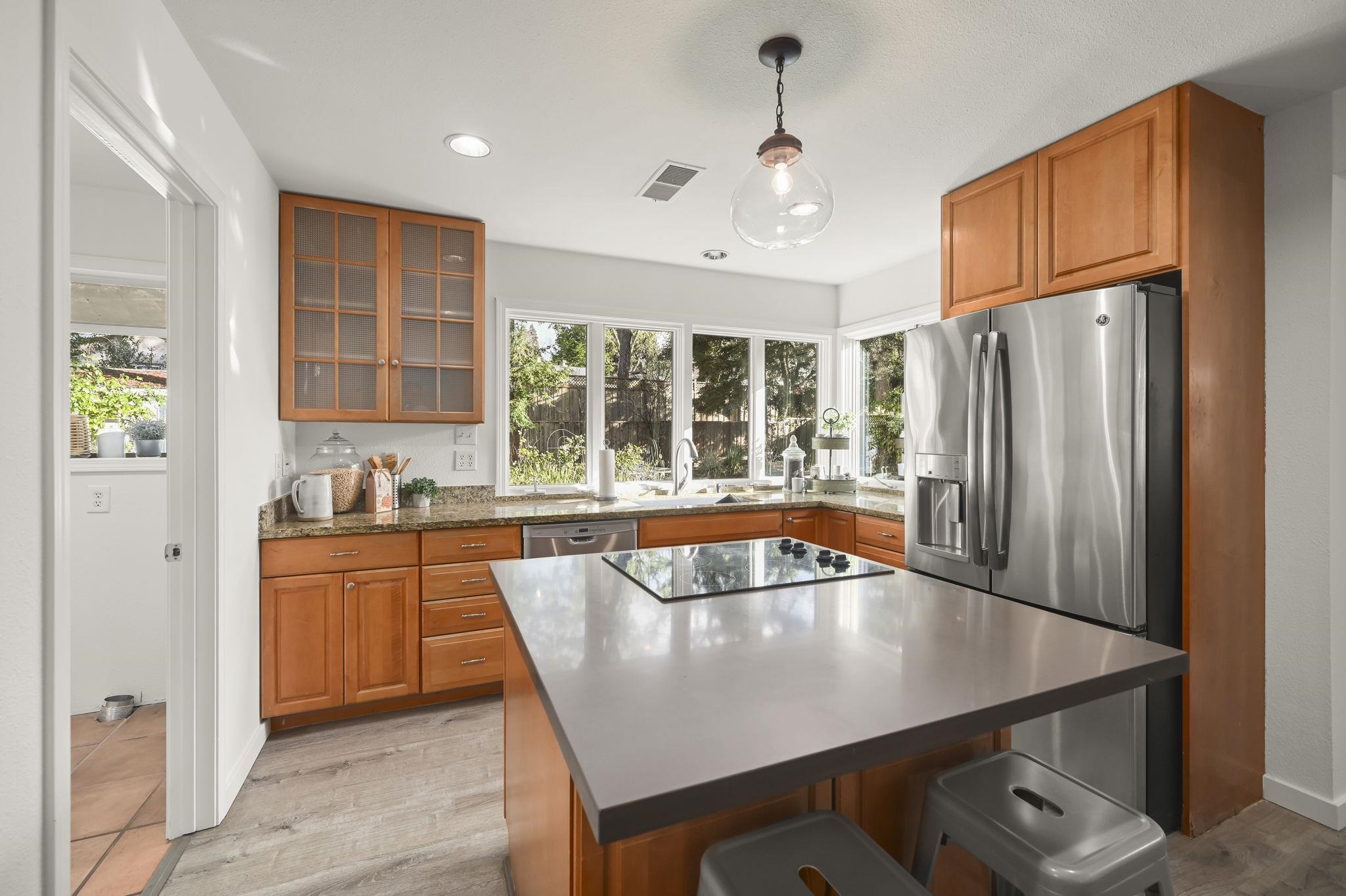 Detail Gallery Image 15 of 41 For 145 Gil Blas Rd, Danville,  CA 94526 - 2 Beds | 2 Baths