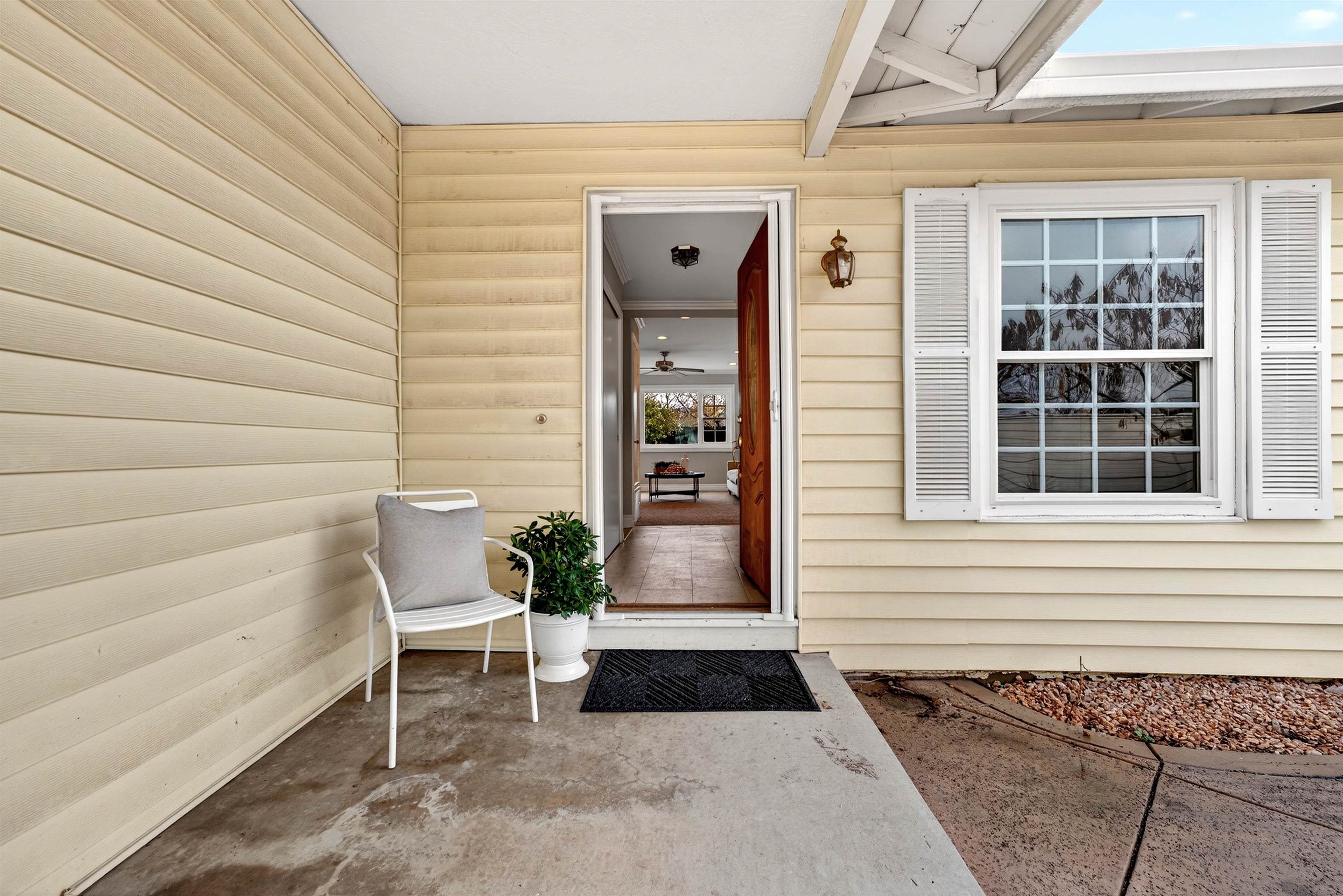 Detail Gallery Image 5 of 33 For 2737 Barcelona Cir, Antioch,  CA 94509 - 3 Beds | 2 Baths