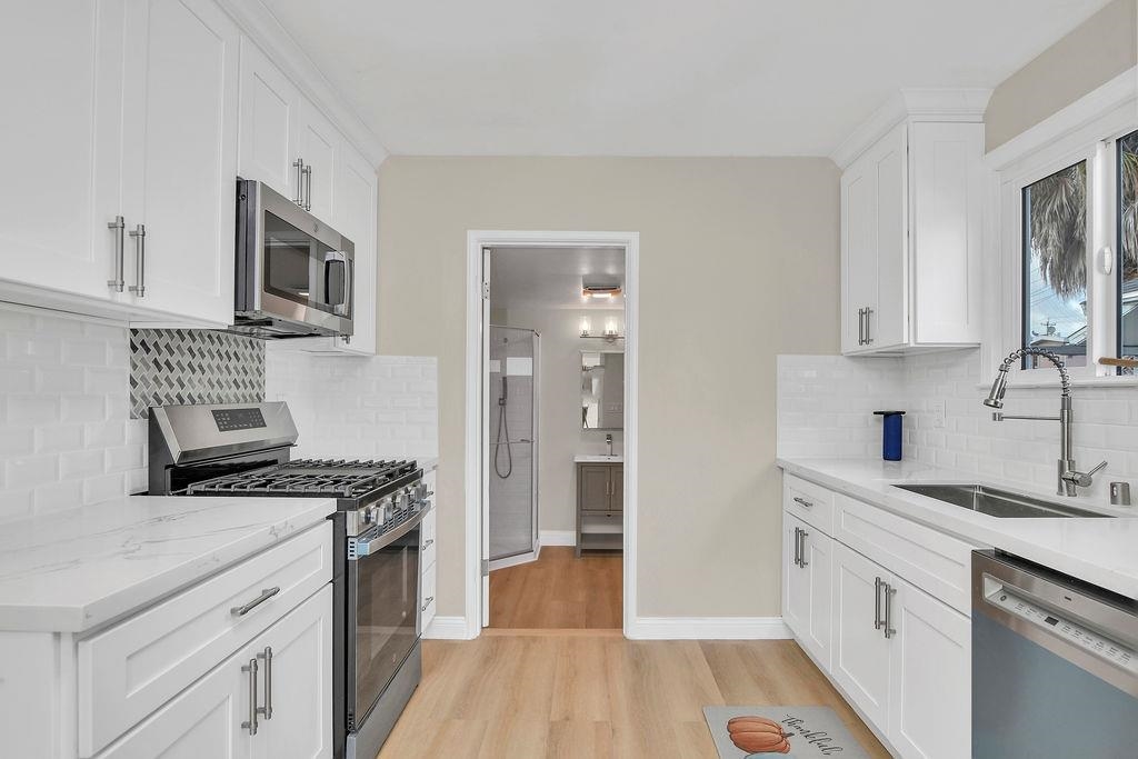 Detail Gallery Image 7 of 23 For 436 S 16th St, Richmond,  CA 94804 - 3 Beds | 2 Baths