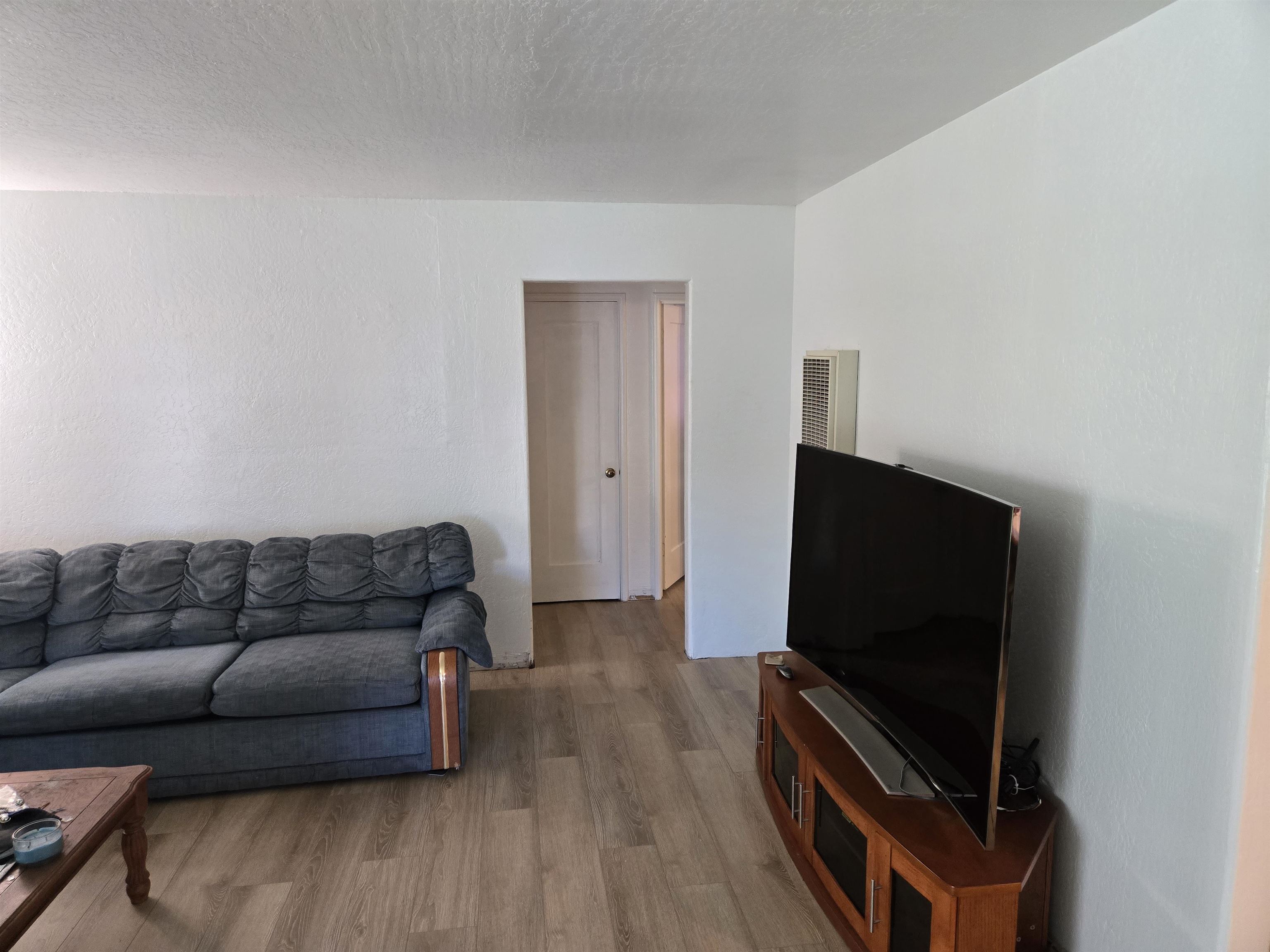 Detail Gallery Image 16 of 18 For 950 Donovan Dr, San Leandro,  CA 94577 - 2 Beds | 2/1 Baths