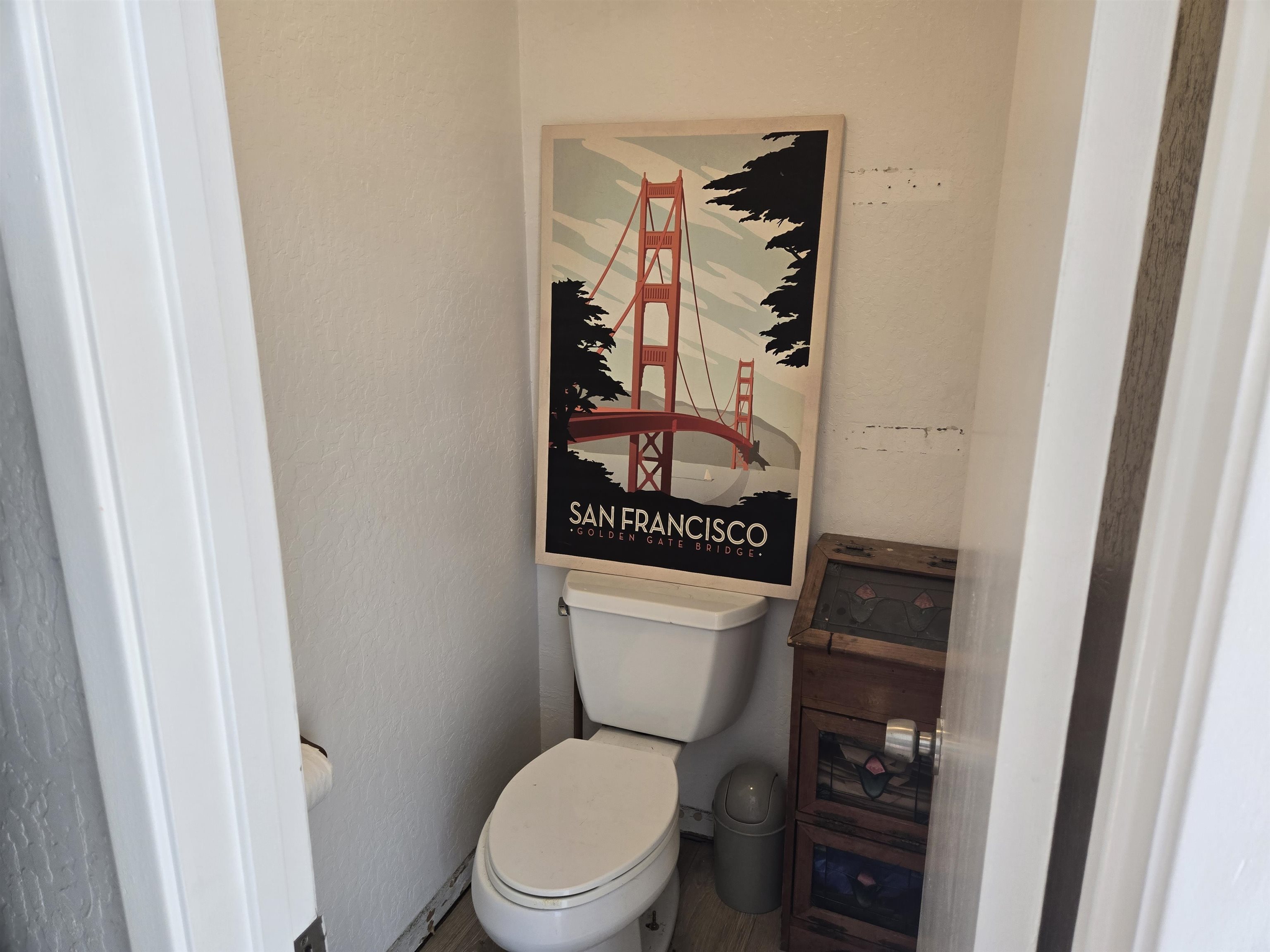 Detail Gallery Image 7 of 18 For 950 Donovan Dr, San Leandro,  CA 94577 - 2 Beds | 2/1 Baths