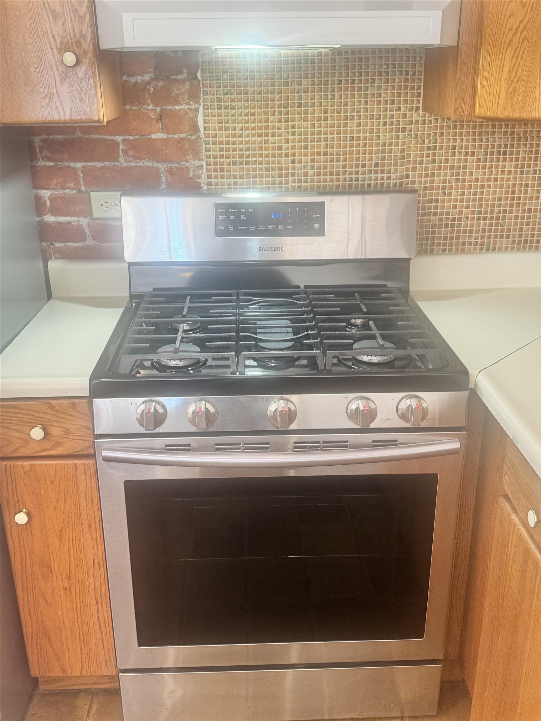 Detail Gallery Image 18 of 32 For 1723 Carleton Street a,  Berkeley,  CA 94703 - 3 Beds | 1 Baths