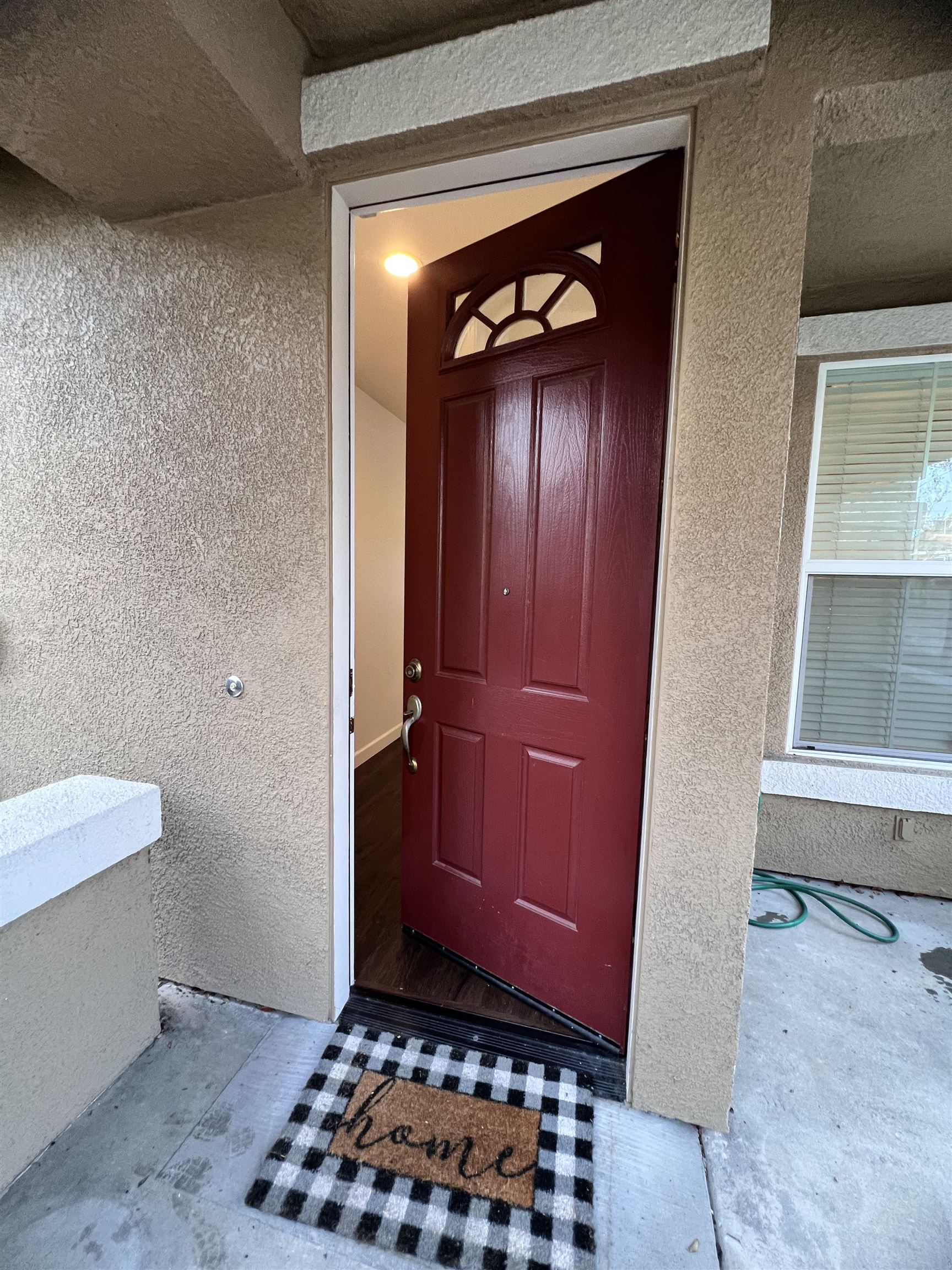 Photo #3: 41120303 Listing: Photo #3