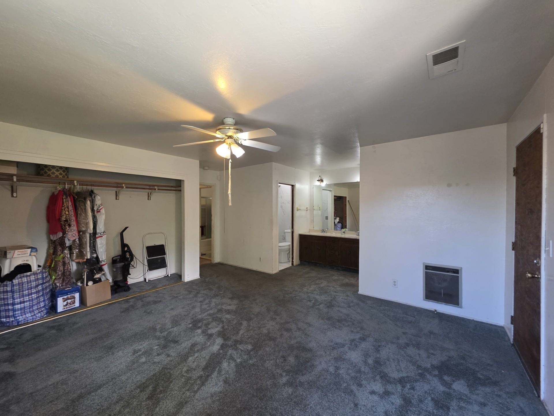 Detail Gallery Image 12 of 23 For 224 Ivy Dr, Menlo Park,  CA 94025 - 3 Beds | 2 Baths