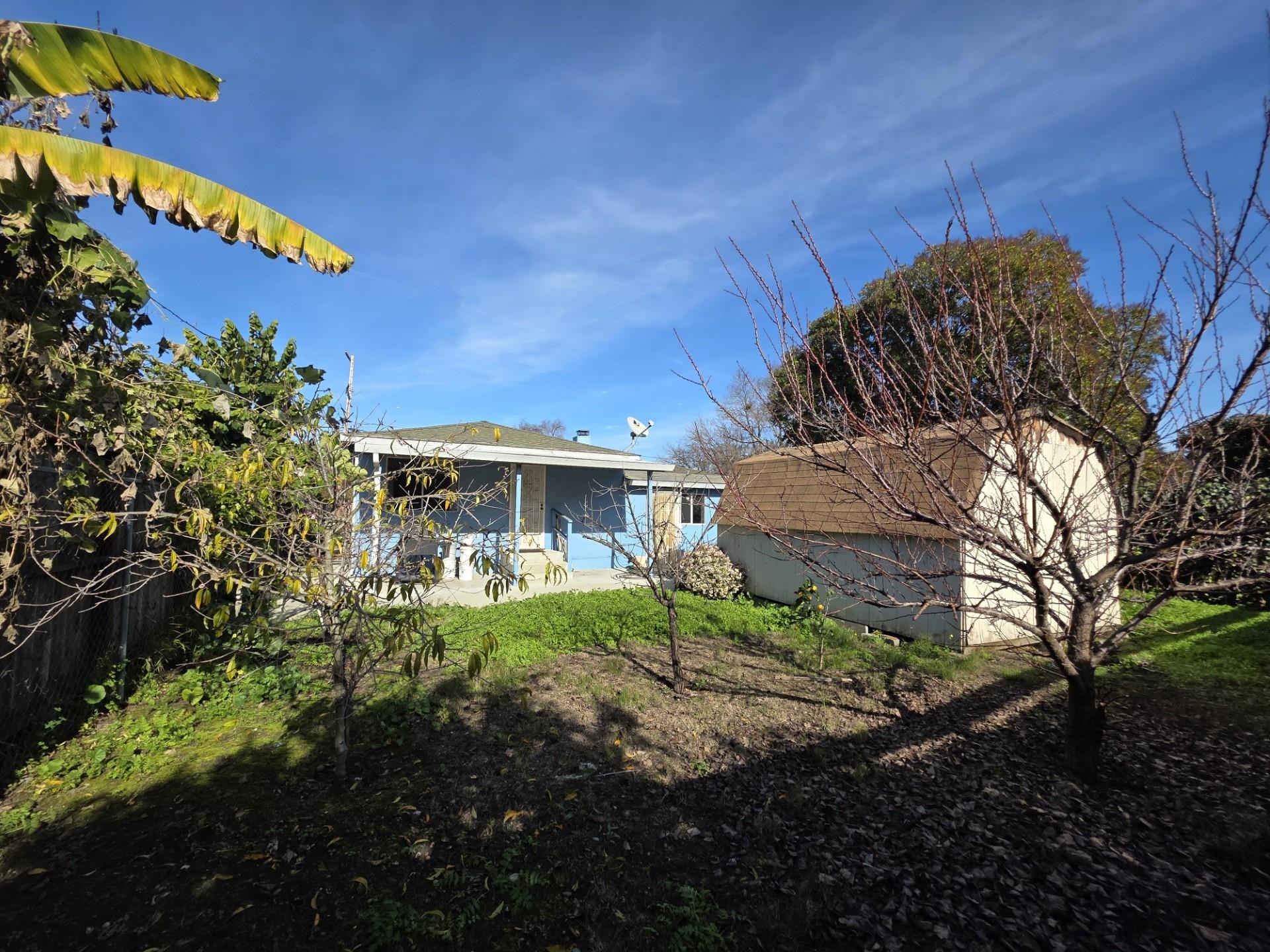 Detail Gallery Image 19 of 23 For 224 Ivy Dr, Menlo Park,  CA 94025 - 3 Beds | 2 Baths