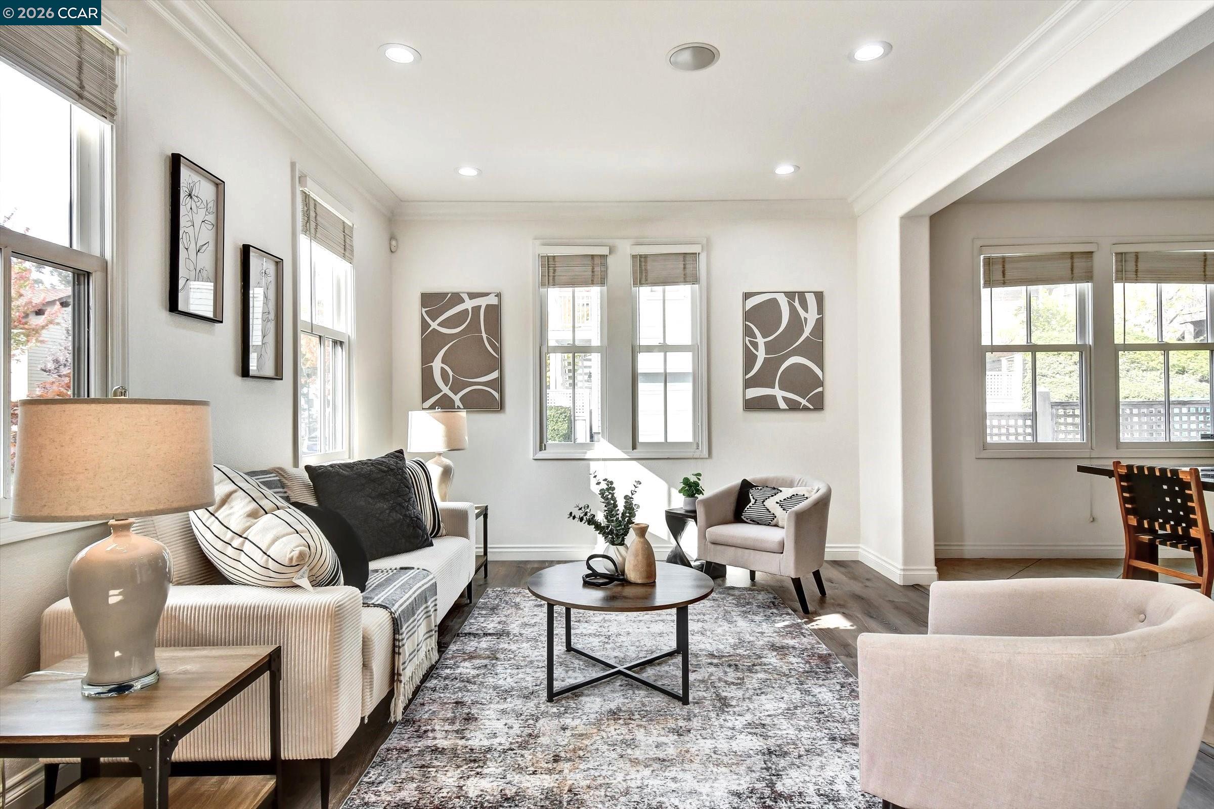 Detail Gallery Image 12 of 60 For 1018 Promenade St., Hercules,  CA 94547 - 6 Beds | 5/1 Baths