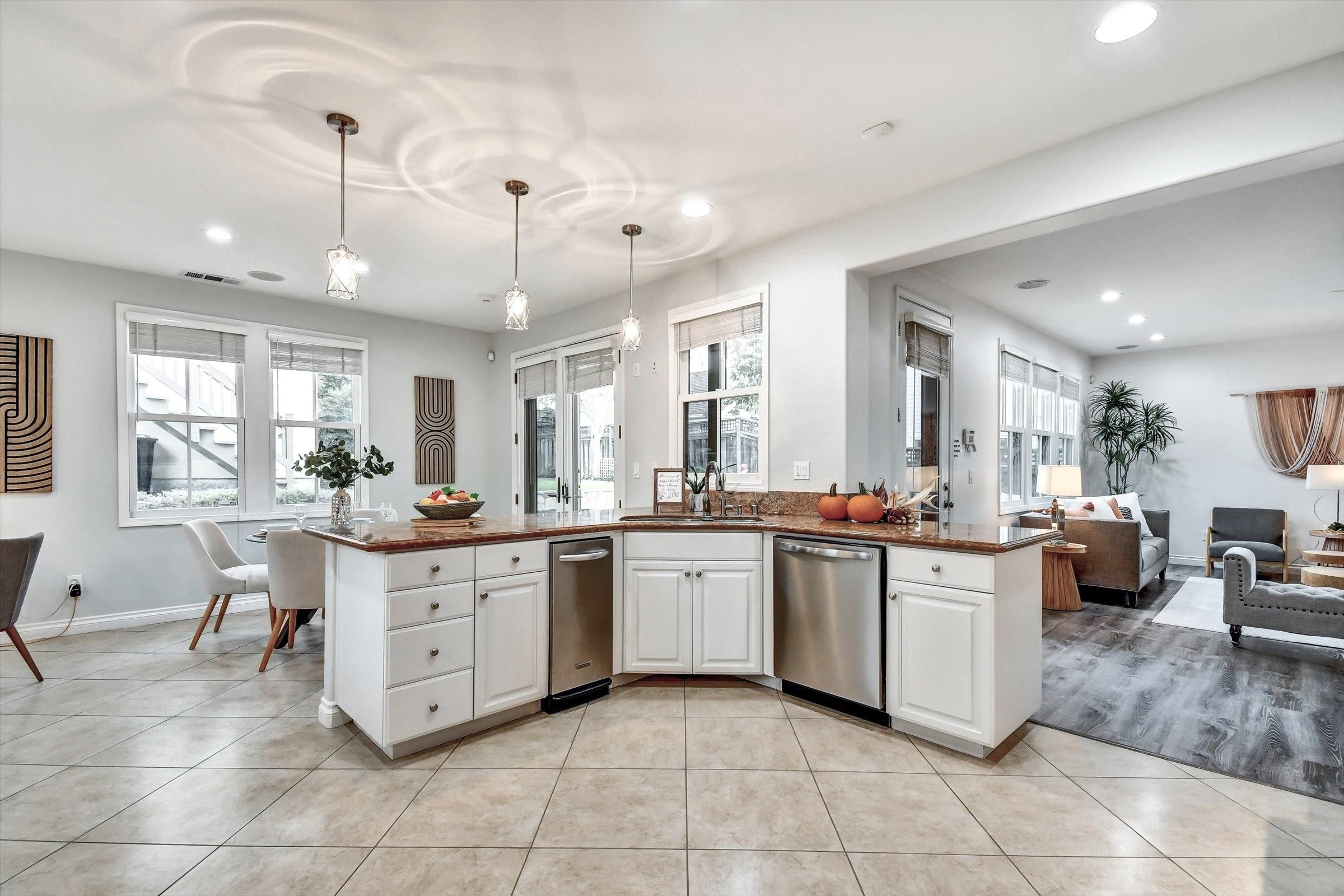 Detail Gallery Image 20 of 60 For 1018 Promenade St., Hercules,  CA 94547 - 6 Beds | 5/1 Baths