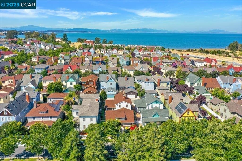 Detail Gallery Image 54 of 60 For 1018 Promenade St., Hercules,  CA 94547 - 6 Beds | 5/1 Baths