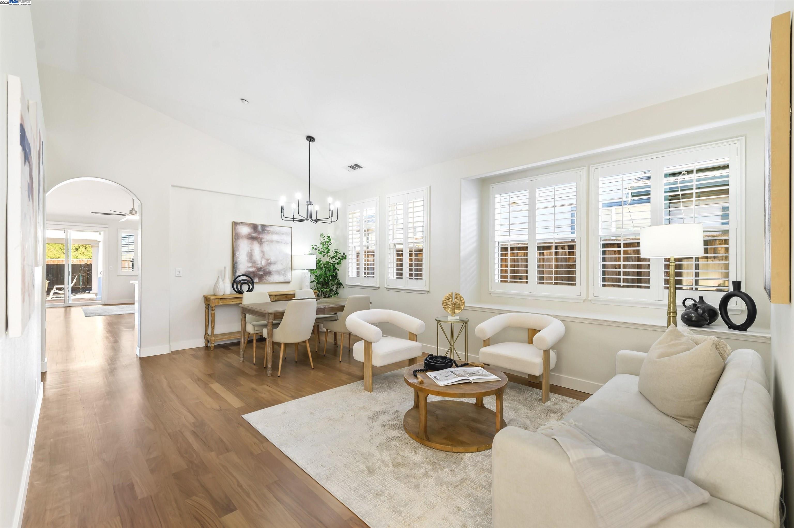 Detail Gallery Image 11 of 31 For 1821 Meadow Glen Dr, Livermore,  CA 94551 - 3 Beds | 2 Baths