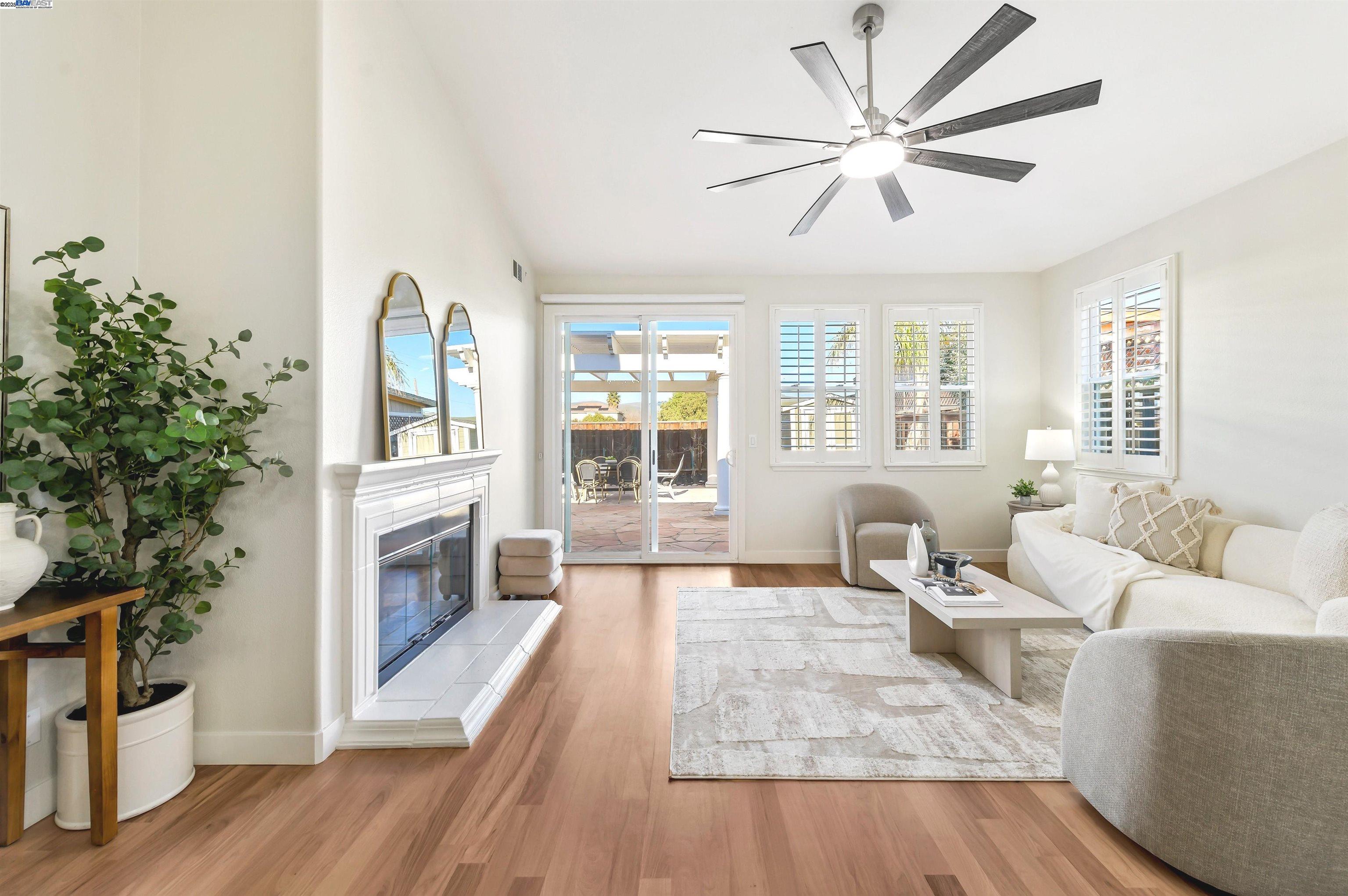 Detail Gallery Image 22 of 31 For 1821 Meadow Glen Dr, Livermore,  CA 94551 - 3 Beds | 2 Baths