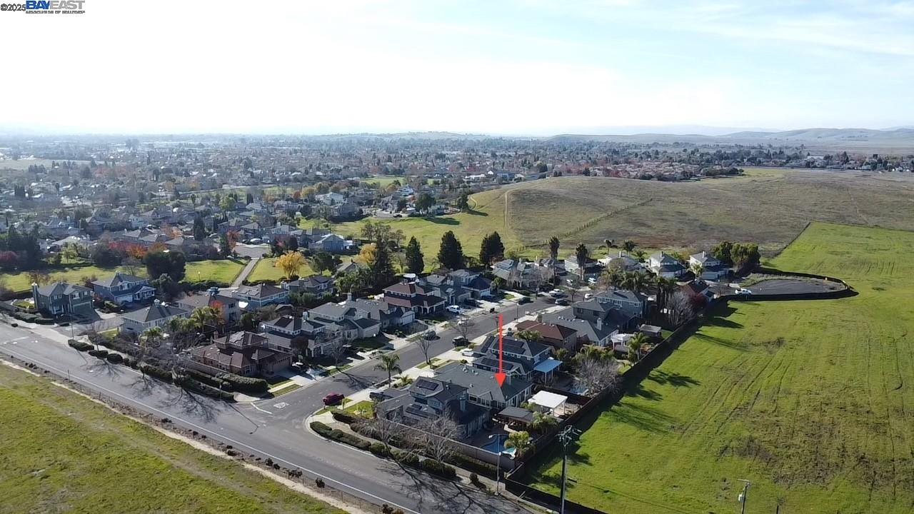 Detail Gallery Image 27 of 31 For 1821 Meadow Glen Dr, Livermore,  CA 94551 - 3 Beds | 2 Baths