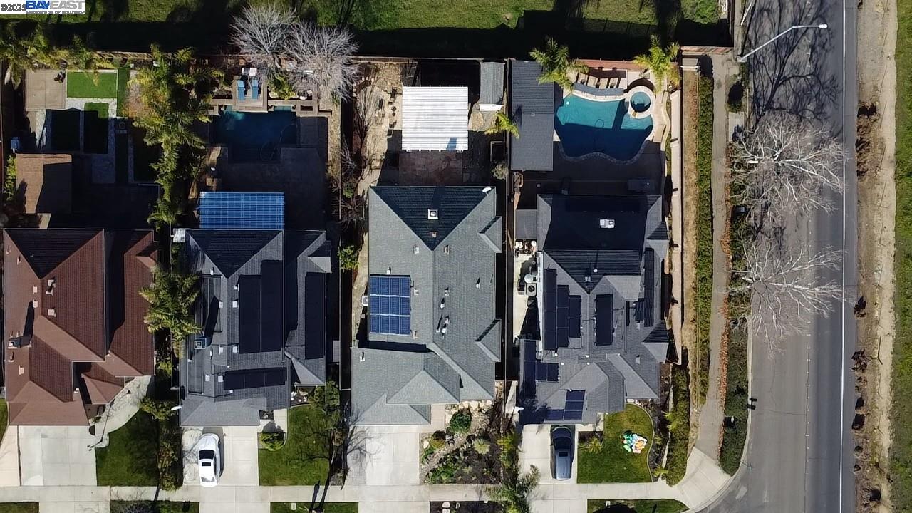 Detail Gallery Image 30 of 31 For 1821 Meadow Glen Dr, Livermore,  CA 94551 - 3 Beds | 2 Baths