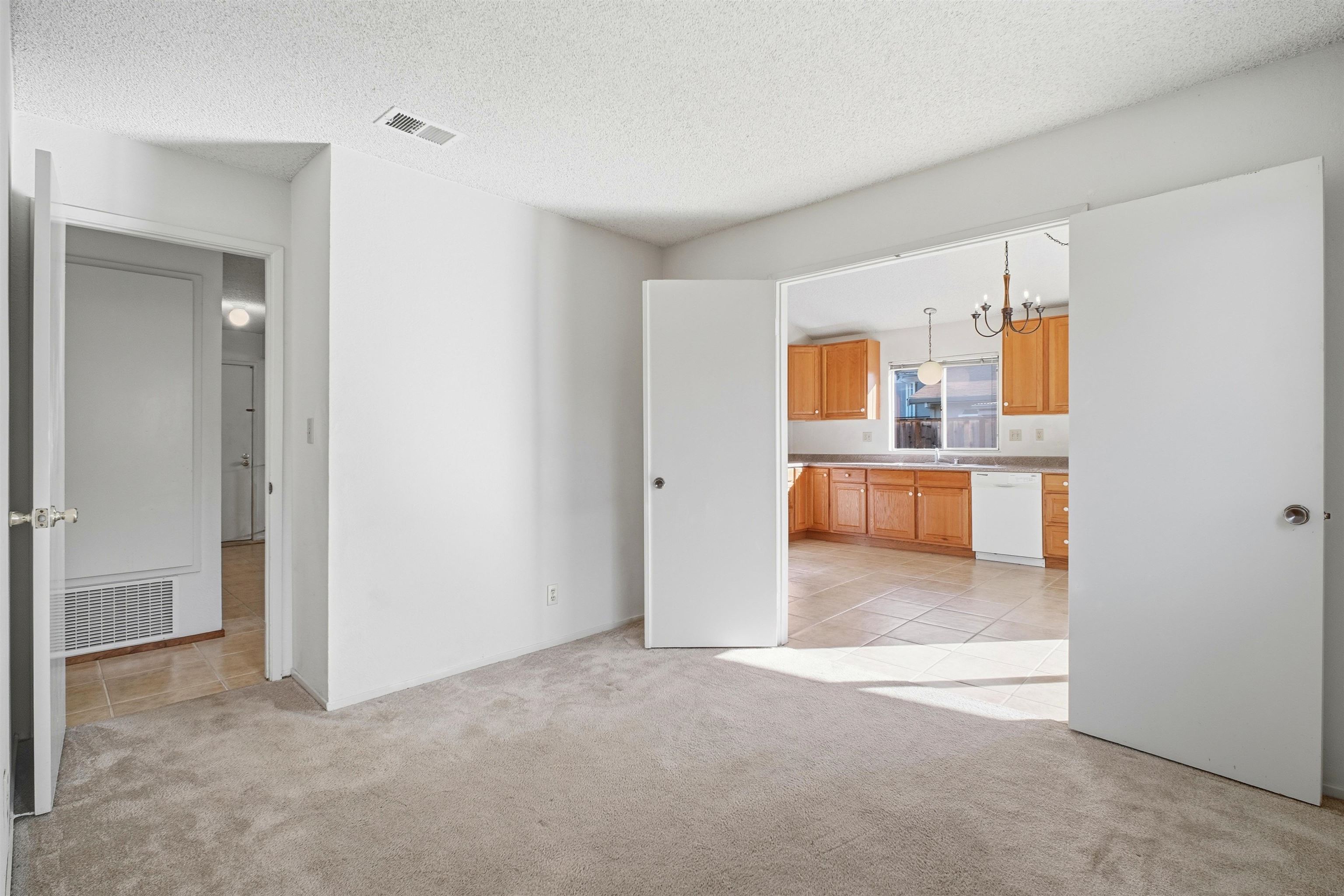 Detail Gallery Image 12 of 28 For 34311 Chester Ct, Fremont,  CA 94555 - 3 Beds | 2 Baths