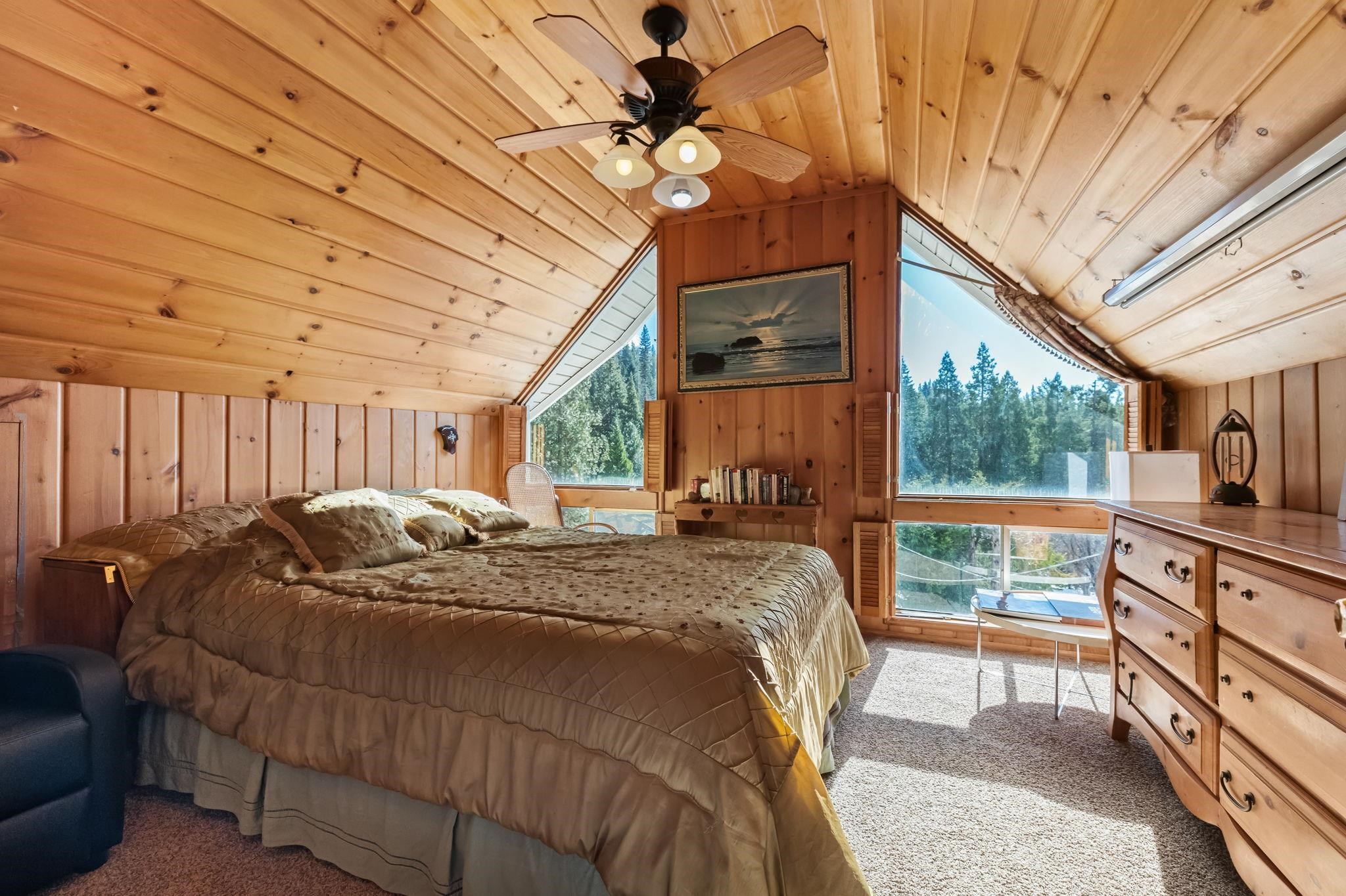 Detail Gallery Image 4 of 27 For 26039 Long Barn Rd, Long Barn,  CA 95335 - 4 Beds | 2 Baths